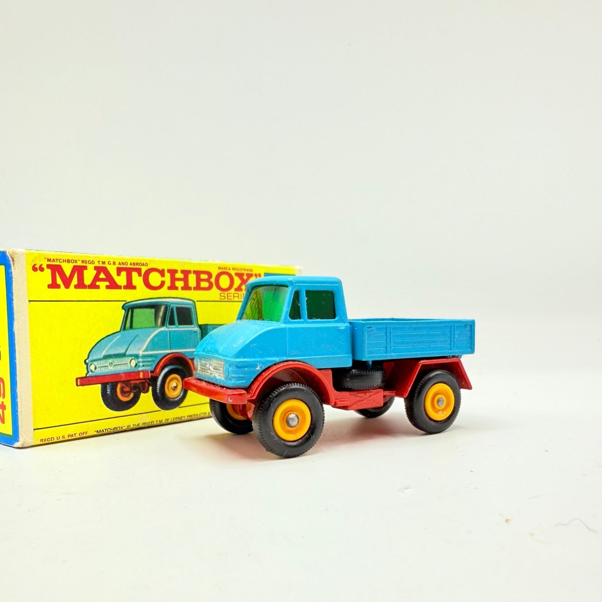 Matchbox Lesney 49b Mercedes Unimog - Magic Matchbox