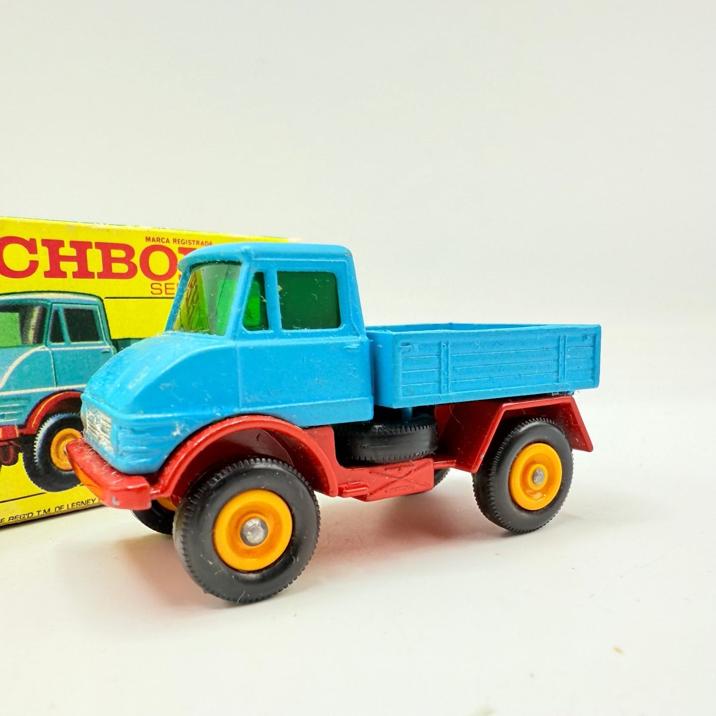 Matchbox Lesney 49b Mercedes Unimog - Magic Matchbox
