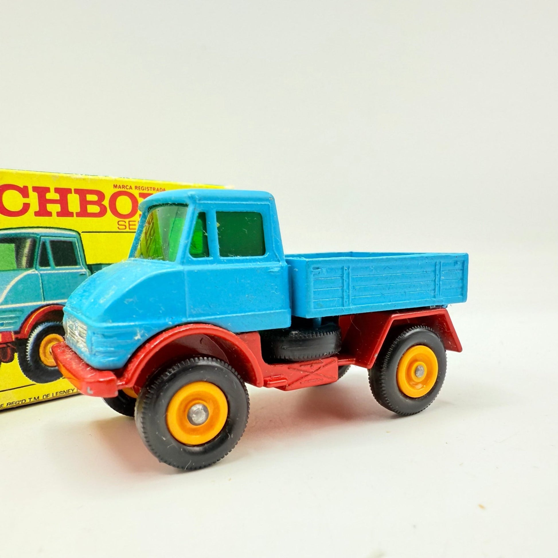 Matchbox Lesney 49b Mercedes Unimog - Magic Matchbox