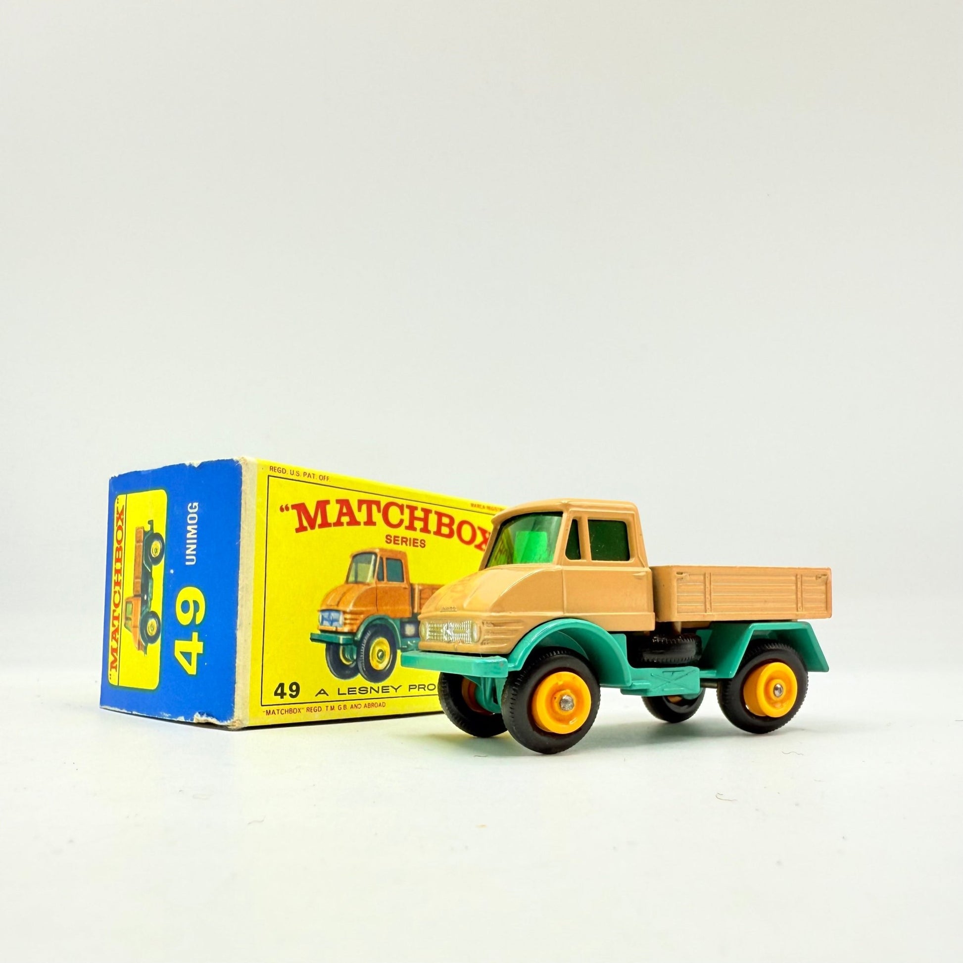 Matchbox Lesney 49b Mercedes Unimog Tan - Magic Matchbox