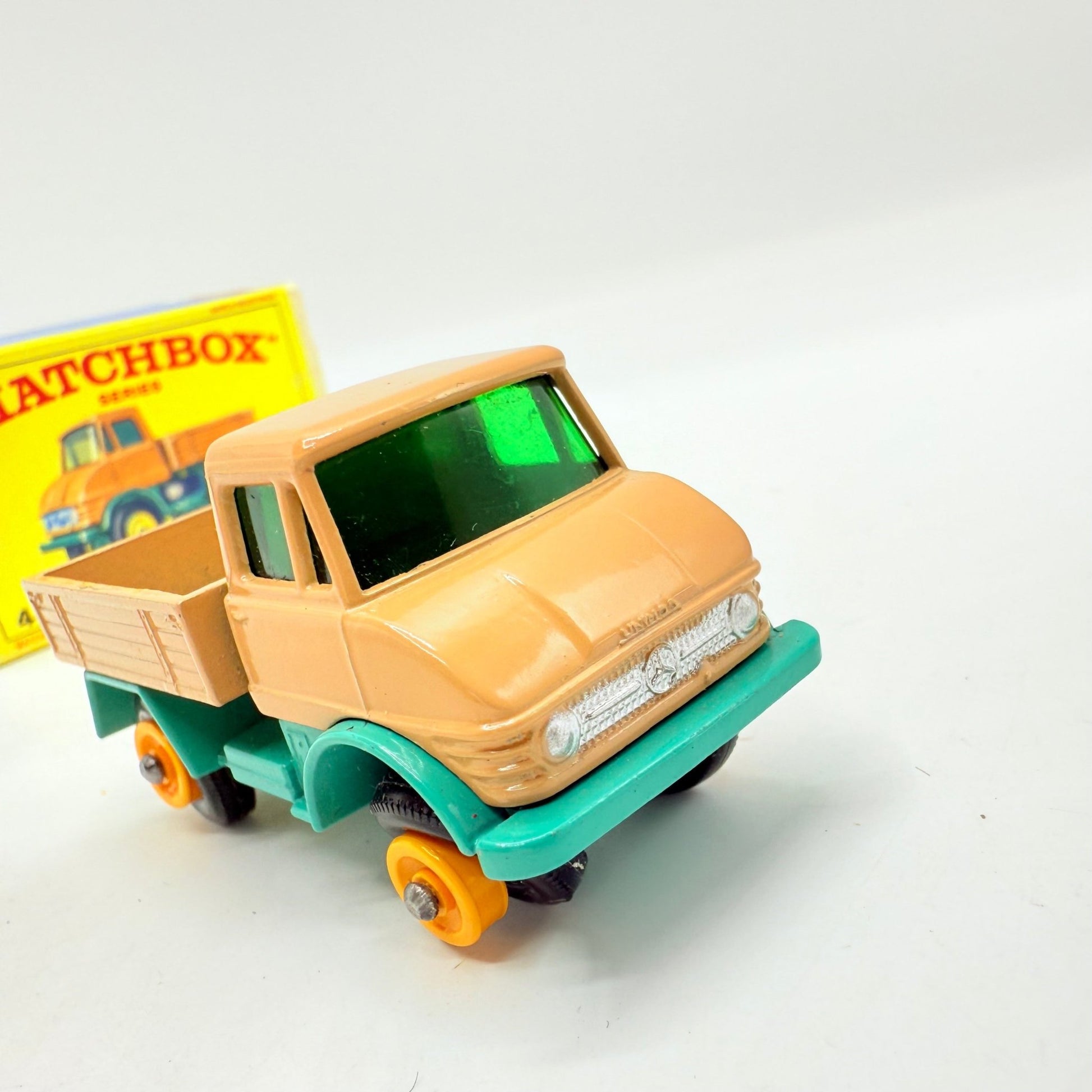 Matchbox Lesney 49b Mercedes Unimog Tan - Magic Matchbox