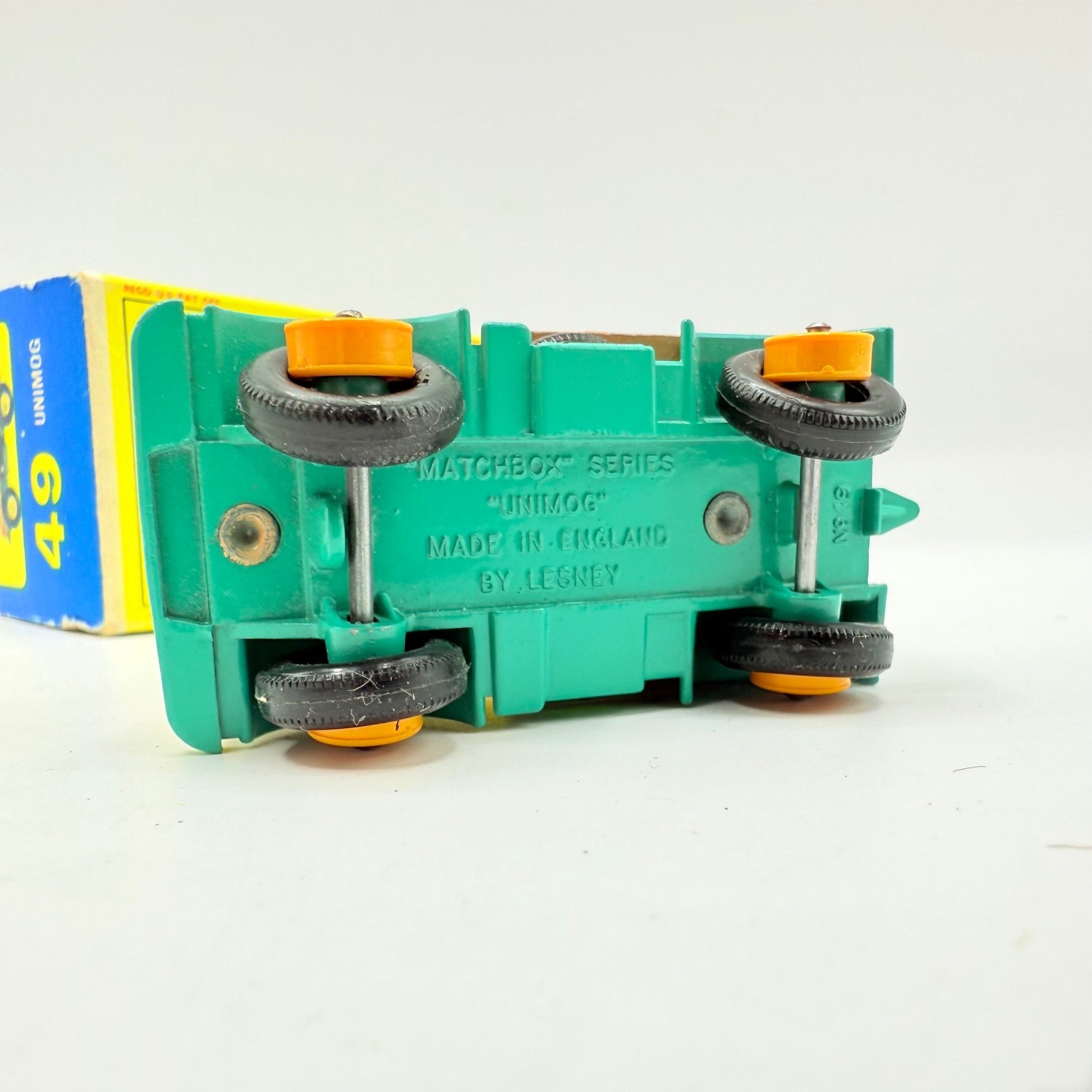 Matchbox Lesney 49b Mercedes Unimog Tan - Magic Matchbox