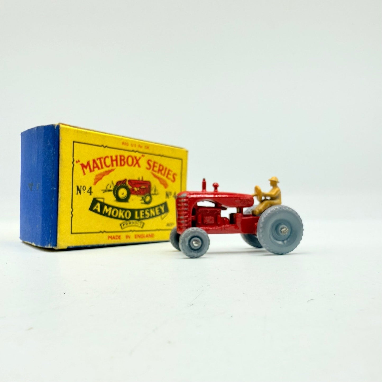 Matchbox Lesney 4b Massey Harris Tractor GPW - Magic Matchbox