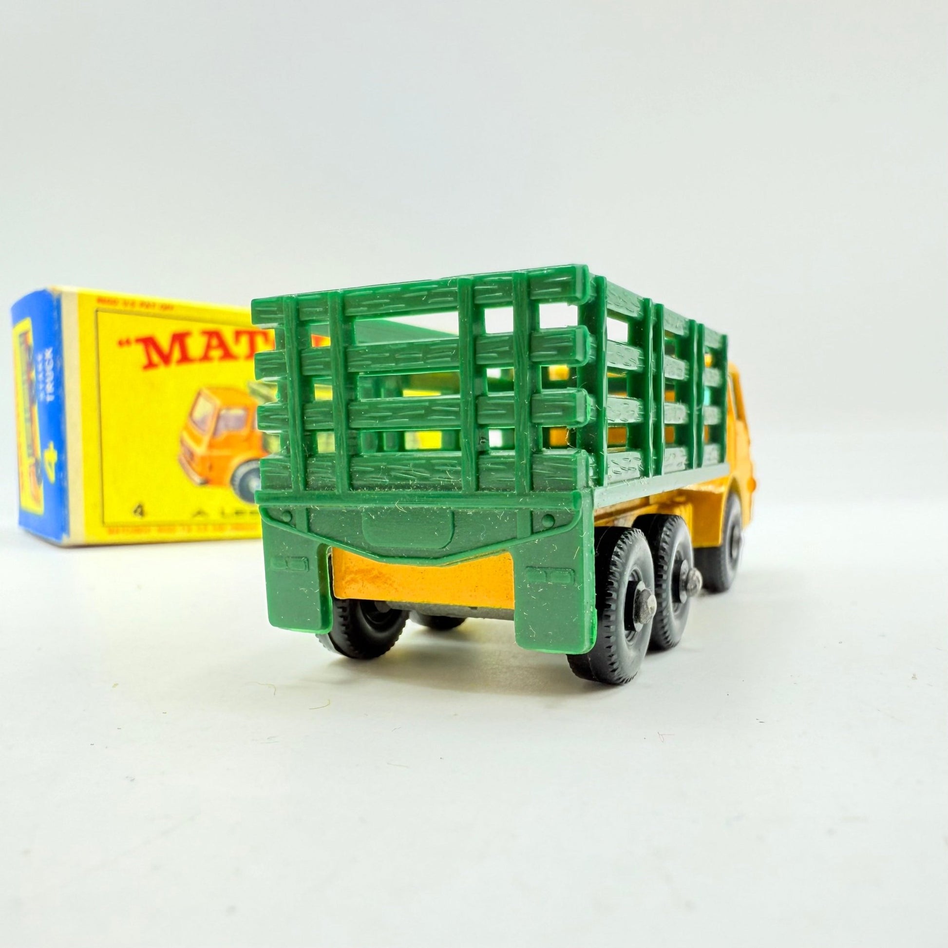 Matchbox Lesney 4d Dodge Stake Truck - Magic Matchbox