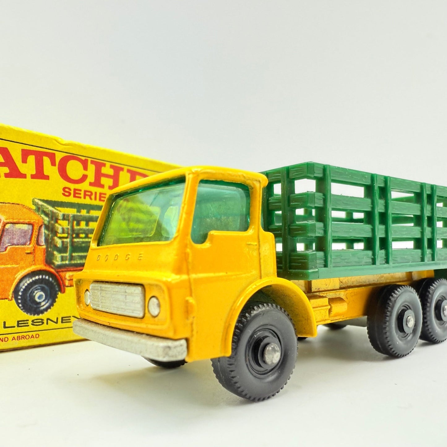 Matchbox Lesney 4d Dodge Stake Truck - Magic Matchbox