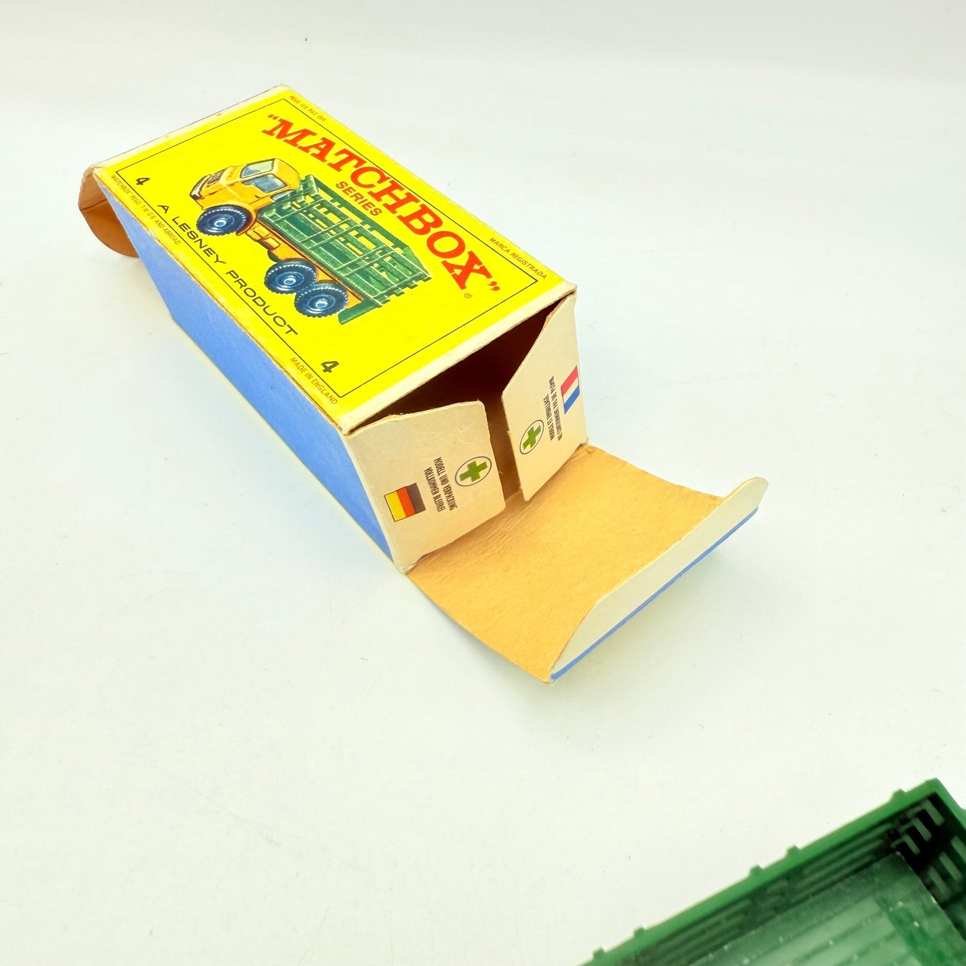 Matchbox Lesney 4d Dodge Stake Truck - Magic Matchbox