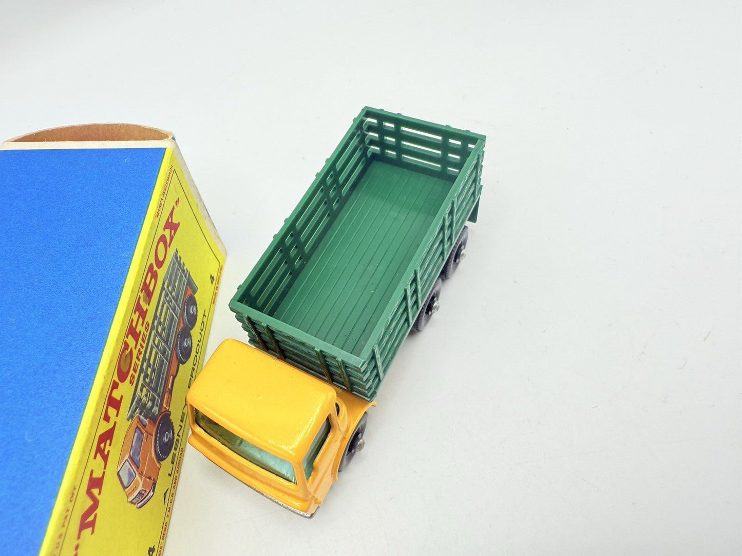 Matchbox Lesney 4d Dodge Stake Truck - Magic Matchbox