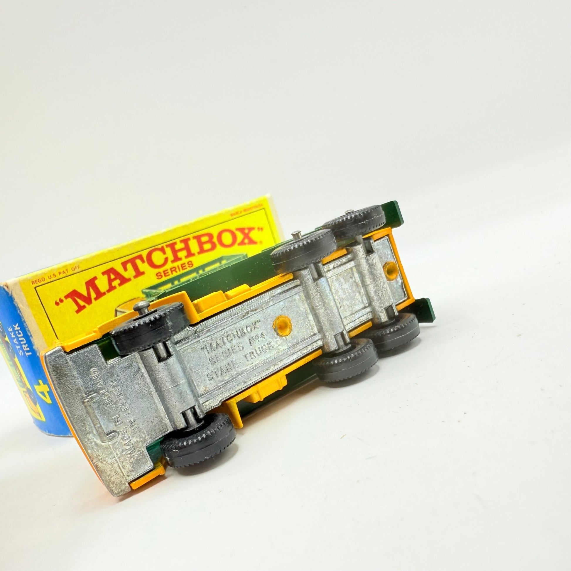 Matchbox Lesney 4d Dodge Stake Truck - Magic Matchbox