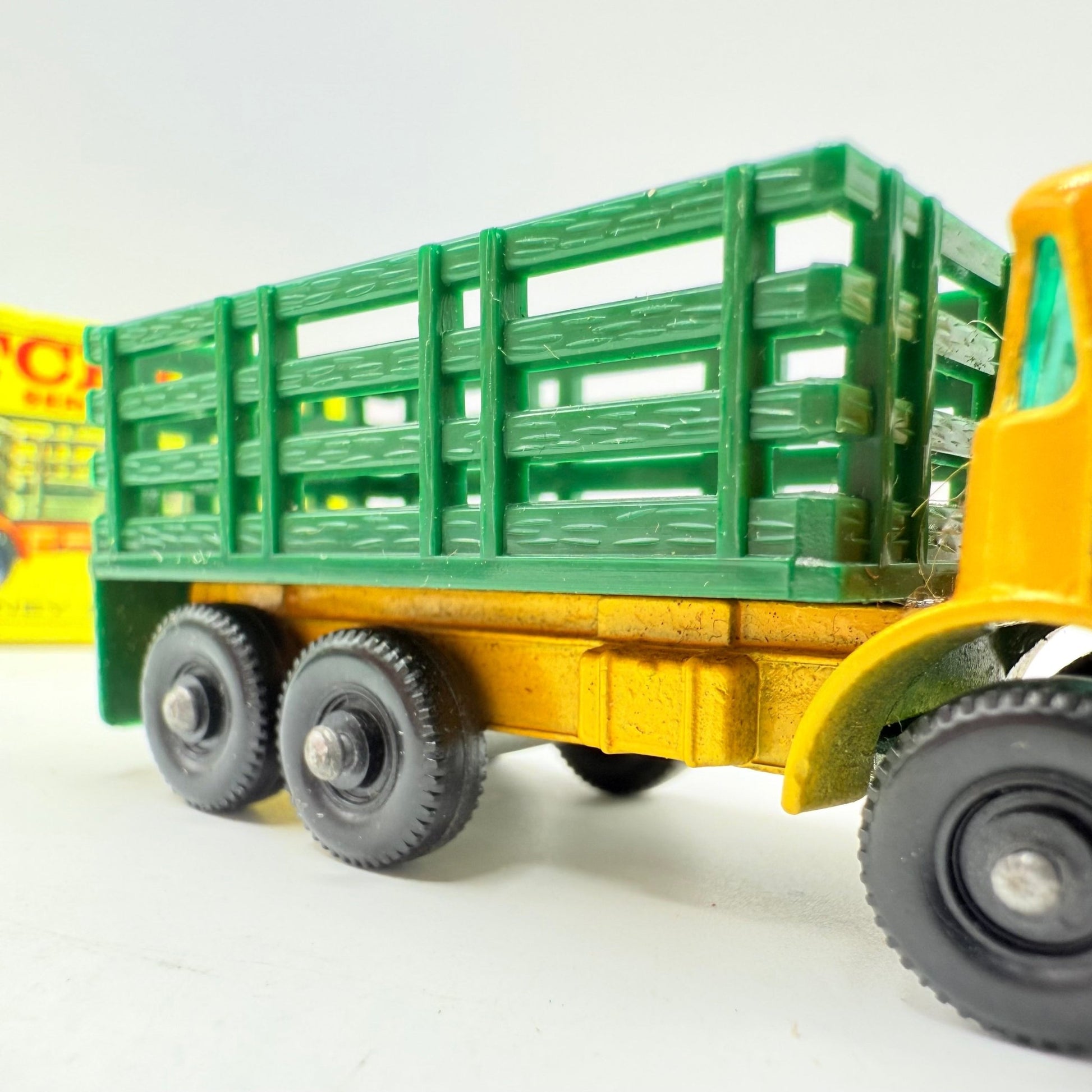 Matchbox Lesney 4d Dodge Stake Truck - Magic Matchbox