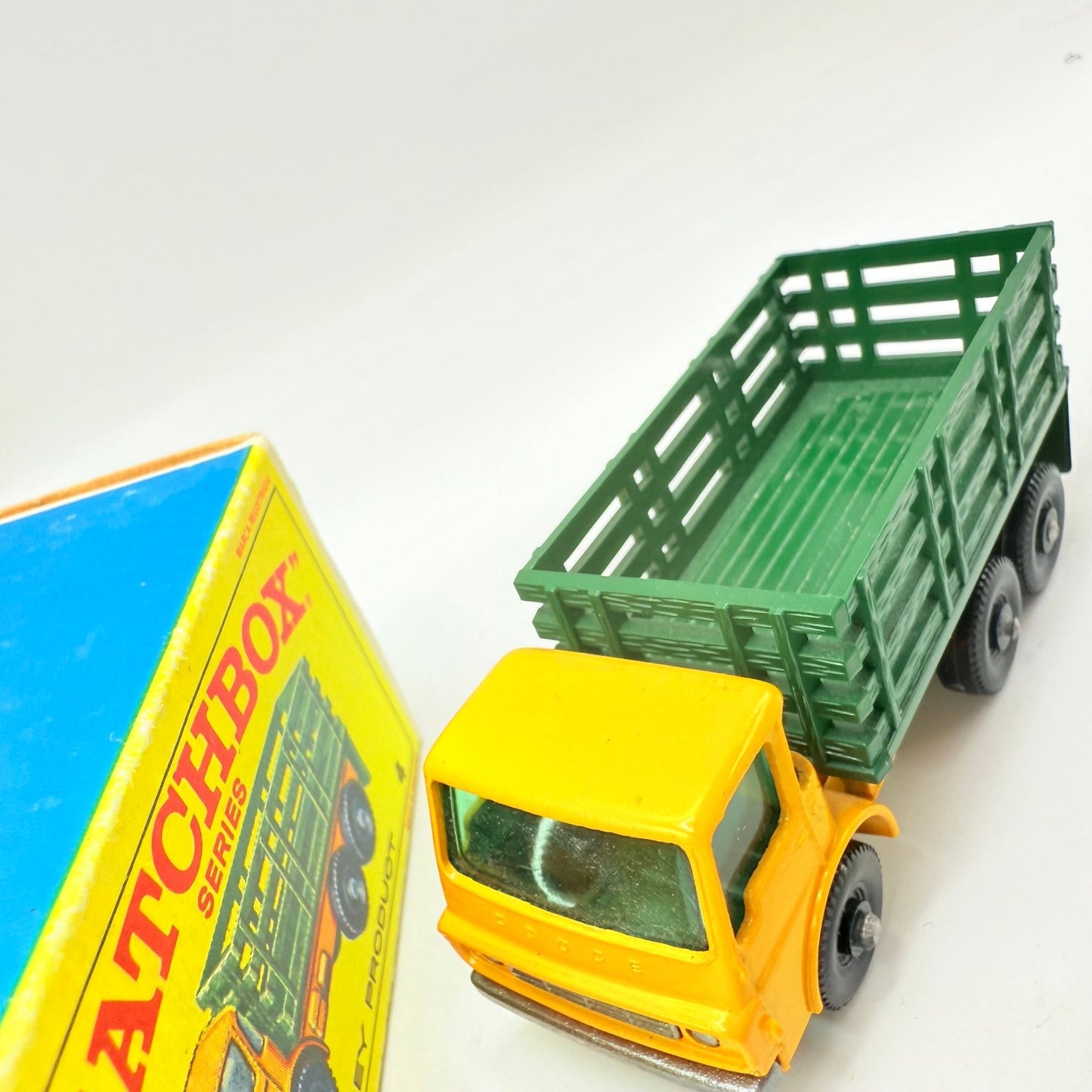 Matchbox Lesney 4d Dodge Stake Truck - Magic Matchbox