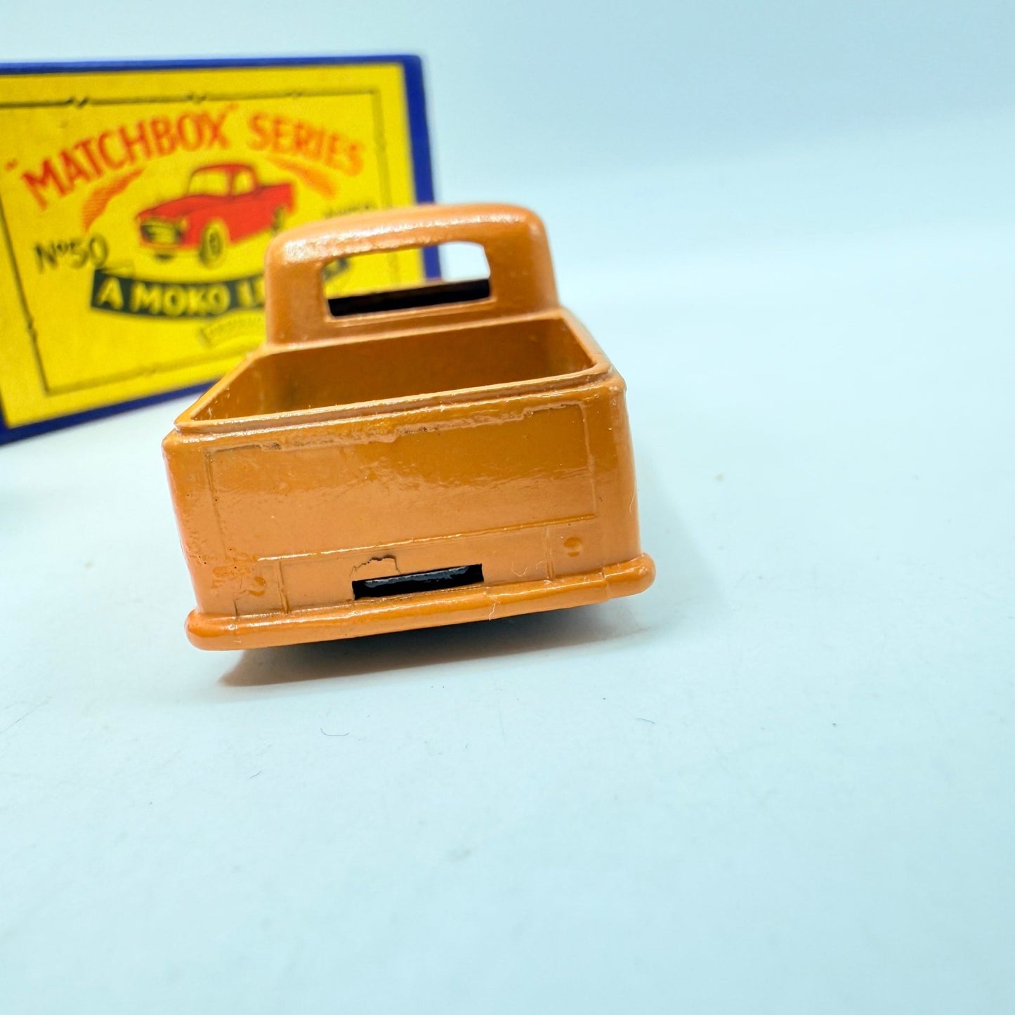 Matchbox Lesney 50a Commer Pick - up Truck GPW Darker Tan - Magic Matchbox