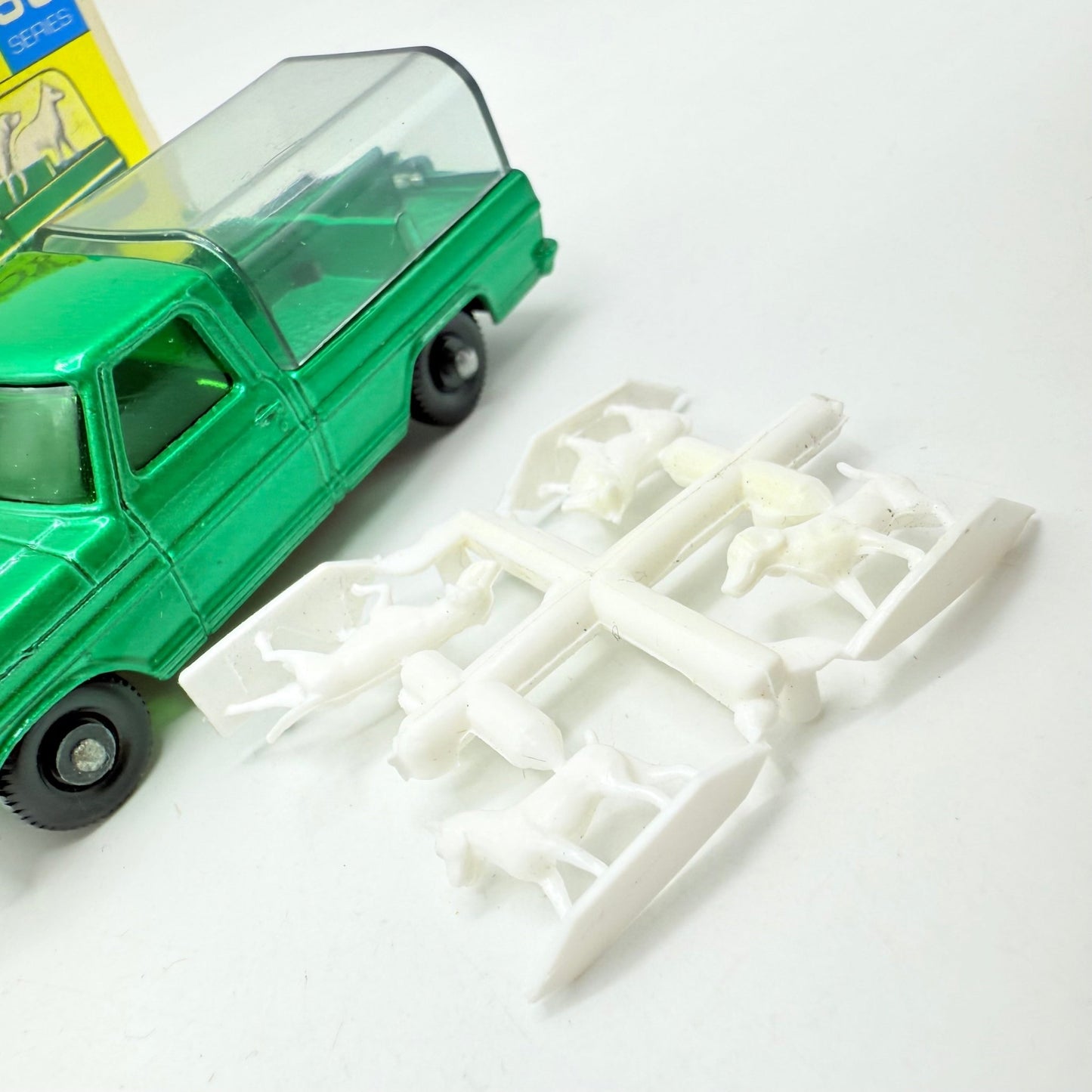 Matchbox Lesney 50c Ford Kennel Truck - Magic Matchbox