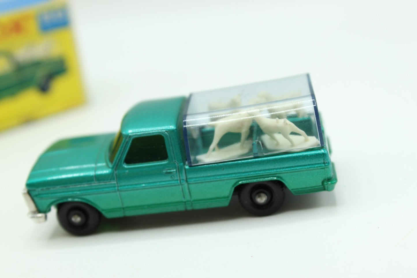 Matchbox Lesney 50c Ford Kennel Truck - Magic Matchbox