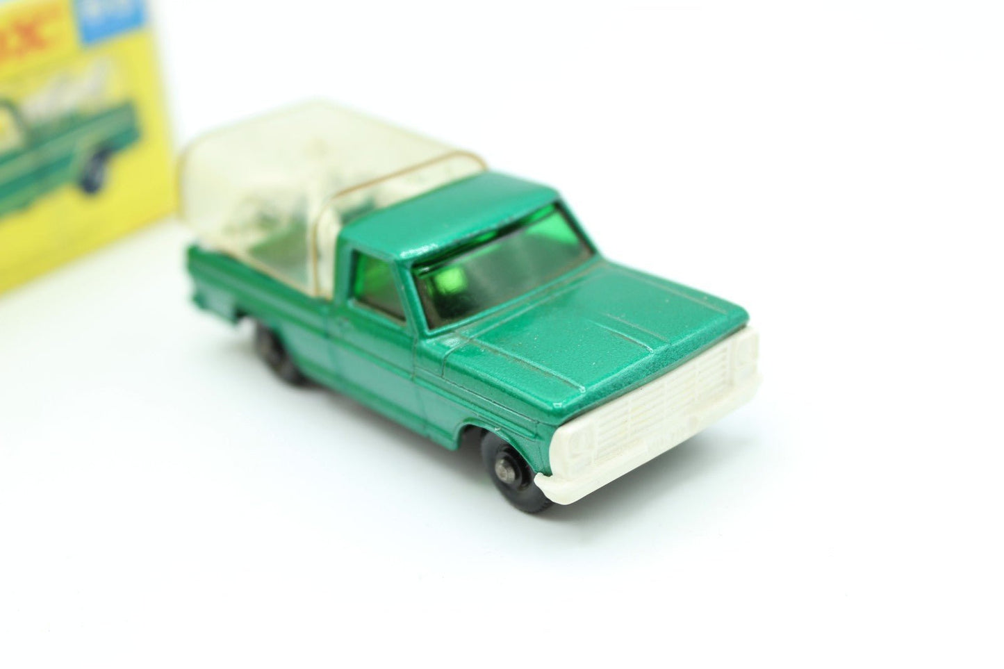 Matchbox Lesney 50c Kennel Truck - White Grill - Magic Matchbox