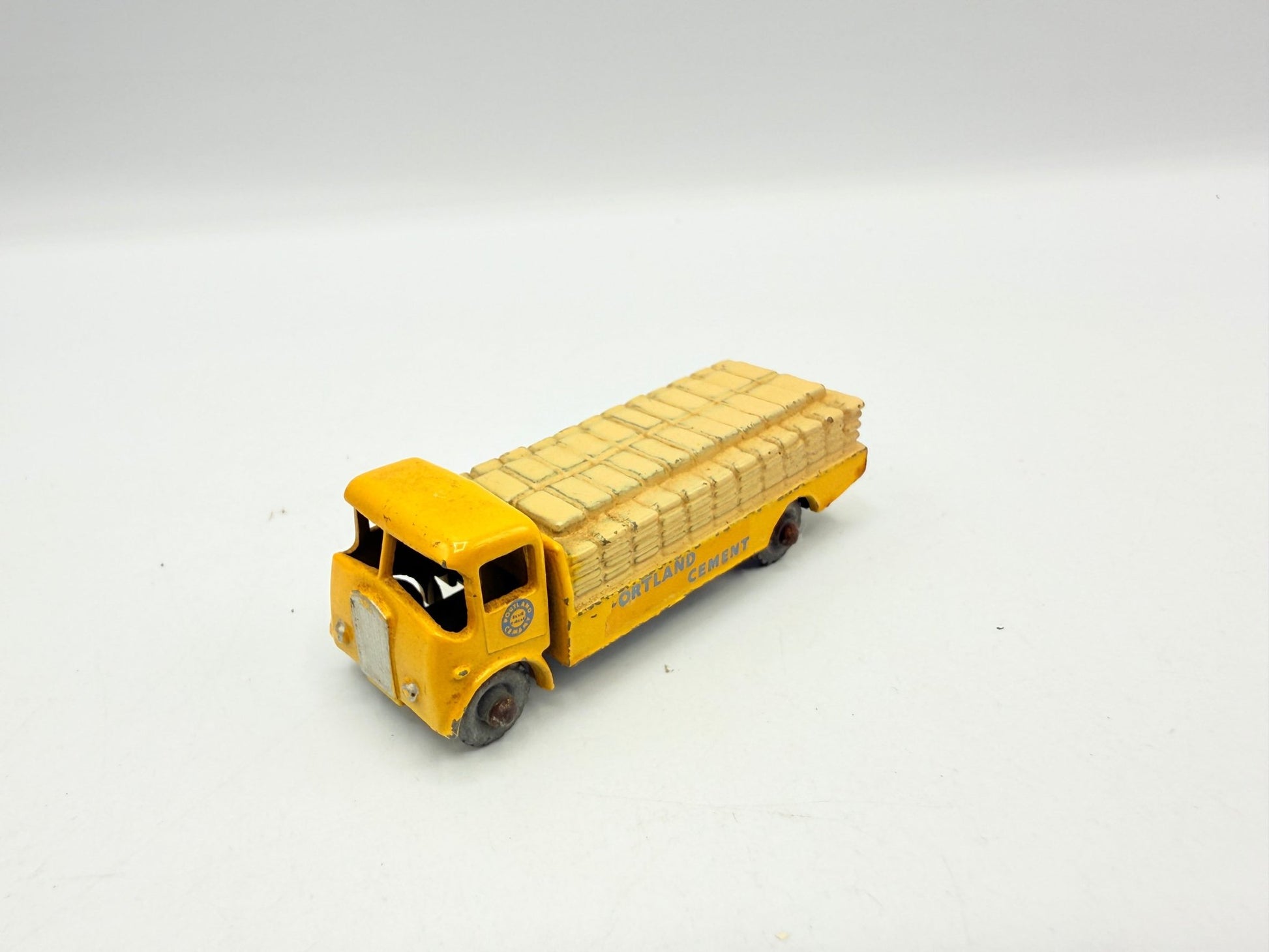 Matchbox Lesney 51a Albion Chieftain Portland Cement MW - Magic Matchbox
