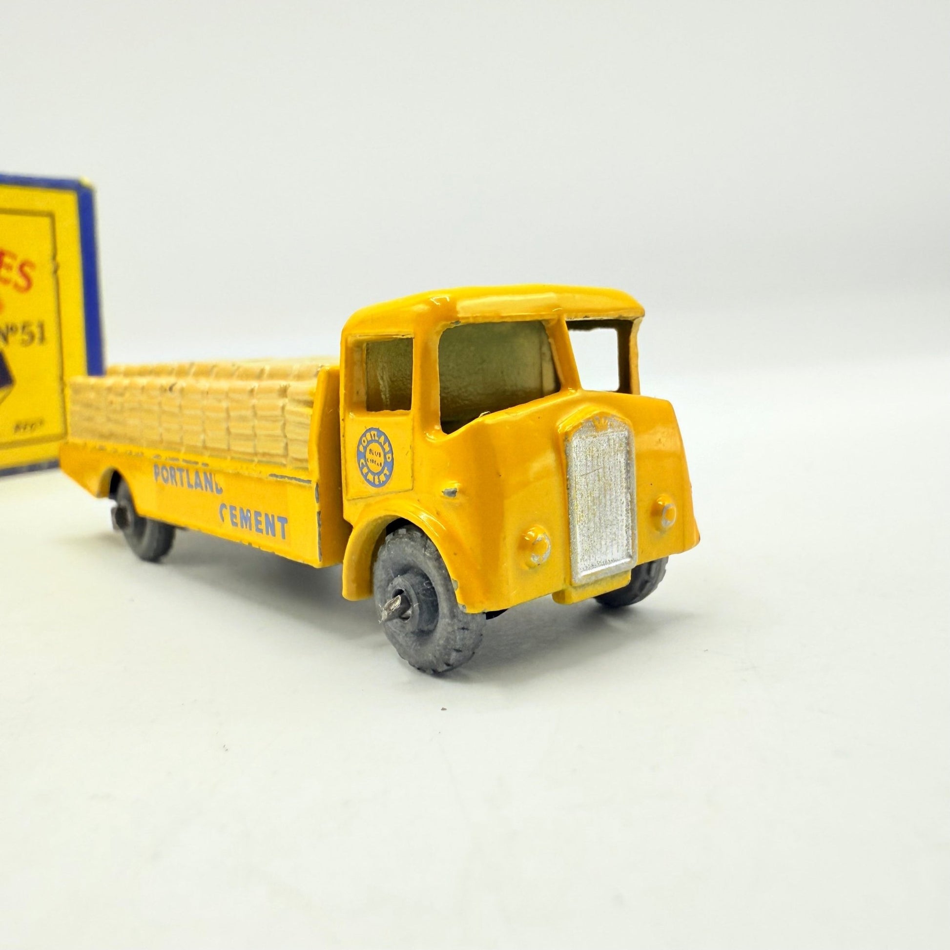 Matchbox Lesney 51a Albion Chieftain Portland Cement MW - Magic Matchbox
