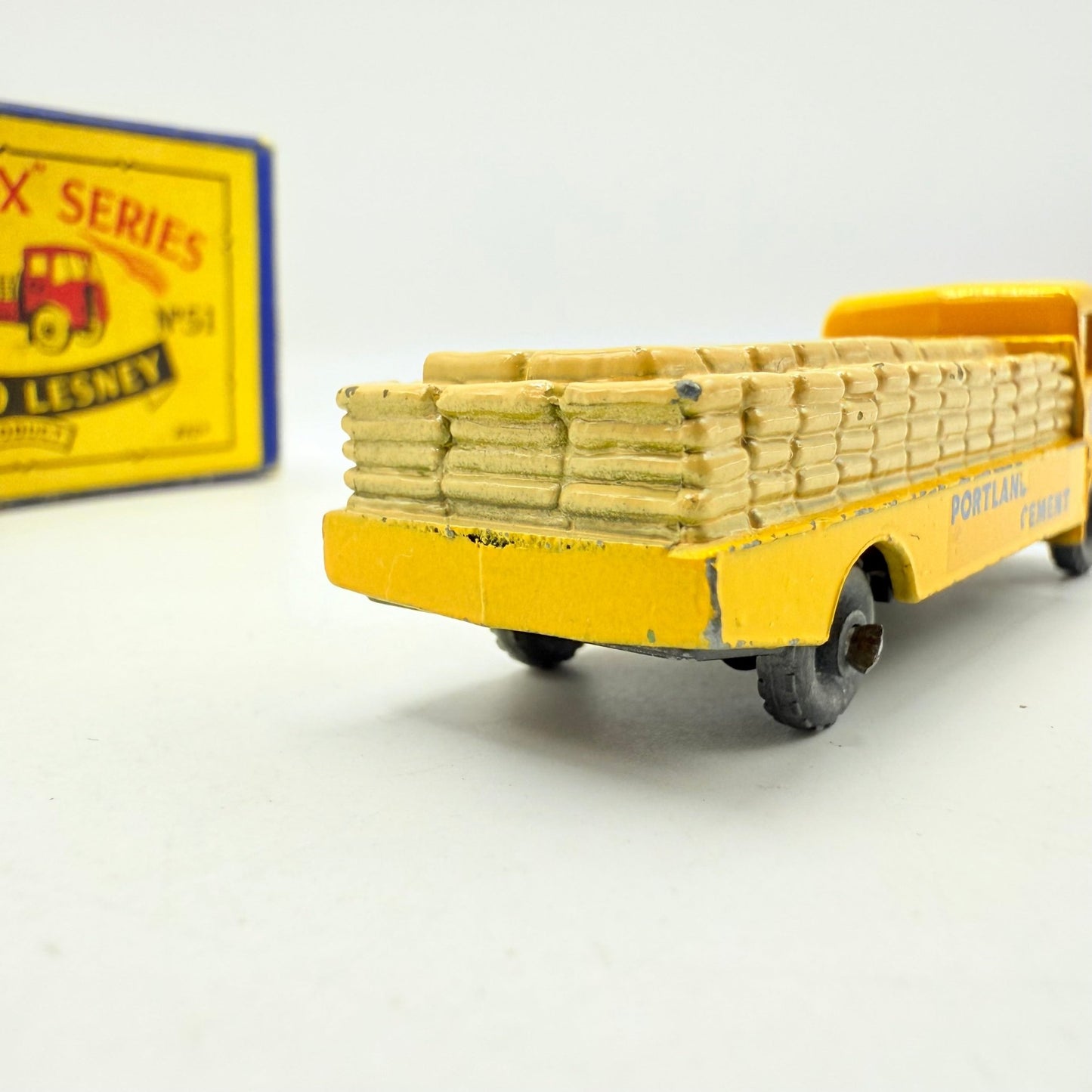 Matchbox Lesney 51a Albion Chieftain Portland Cement MW - Magic Matchbox