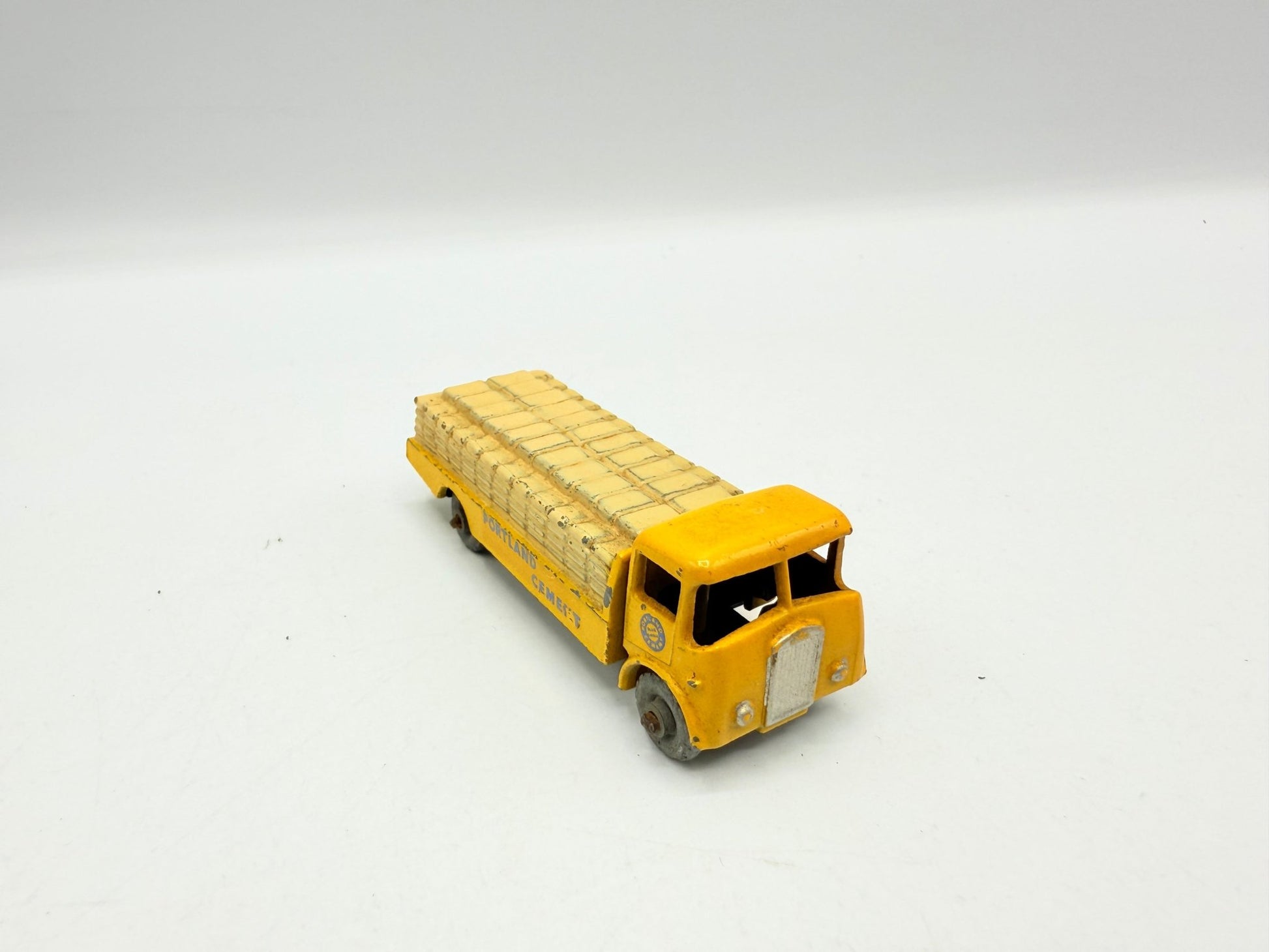 Matchbox Lesney 51a Albion Chieftain Portland Cement MW - Magic Matchbox