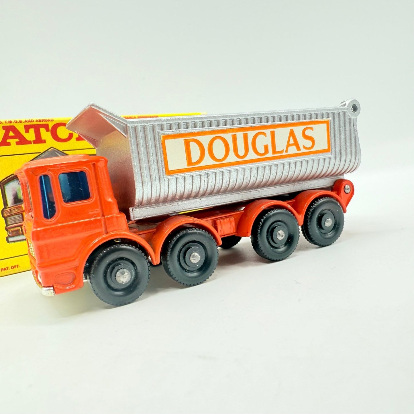 Matchbox Lesney 51c 8 Wheel Tipper with Douglas Label - Magic Matchbox