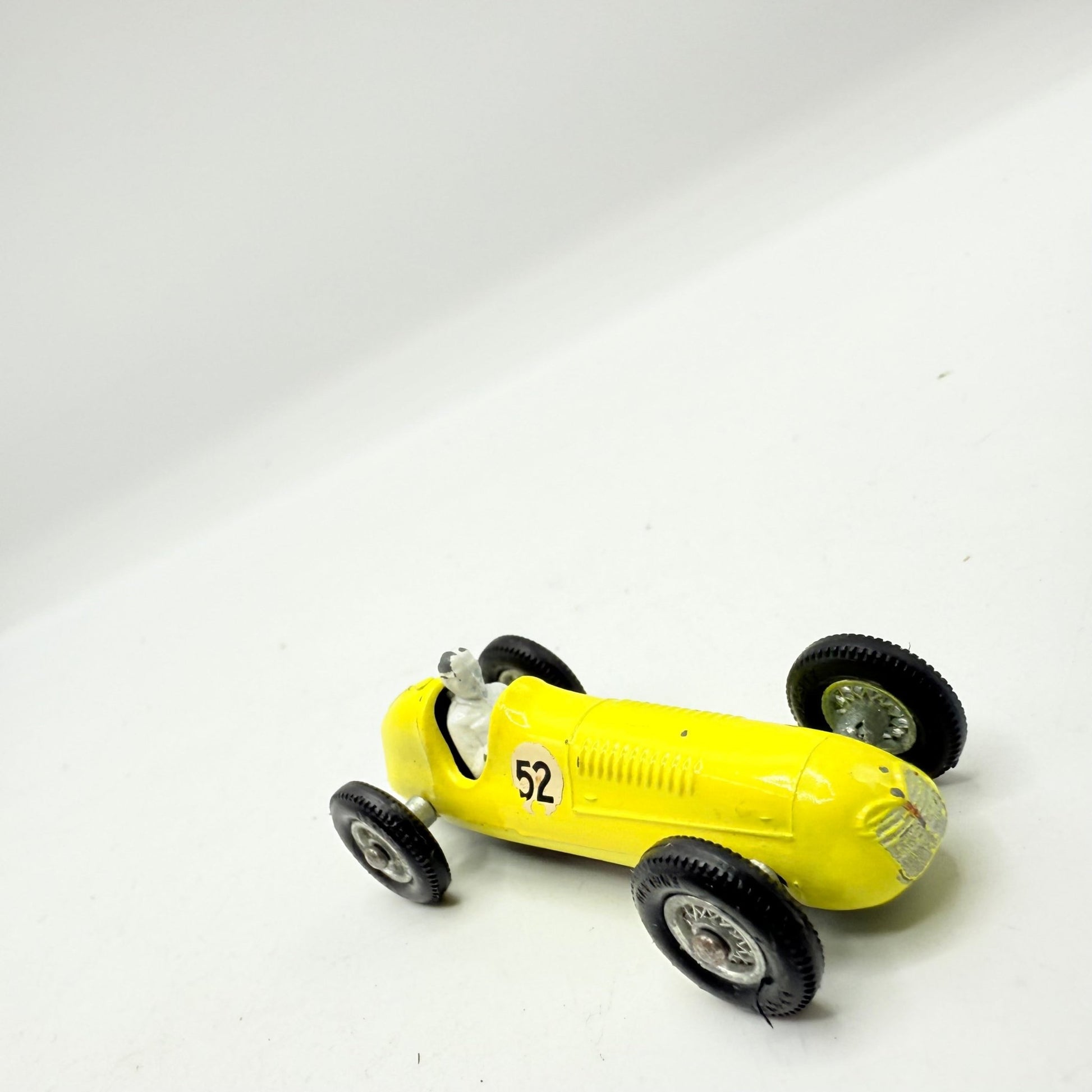 Matchbox Lesney 52a 4CLT Maserati Racing Car Yellow - Magic Matchbox