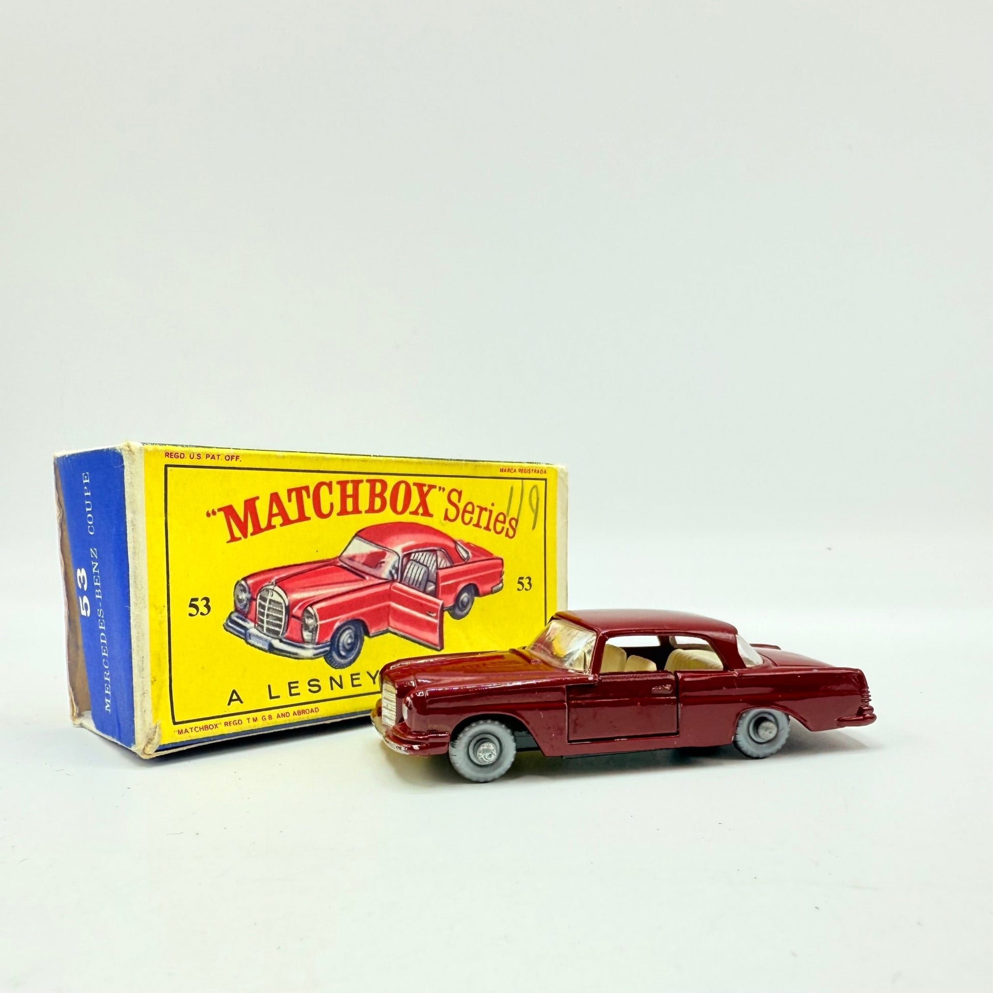 Matchbox Lesney 53b Mercedes - Benz Coupe with SPW - Magic Matchbox