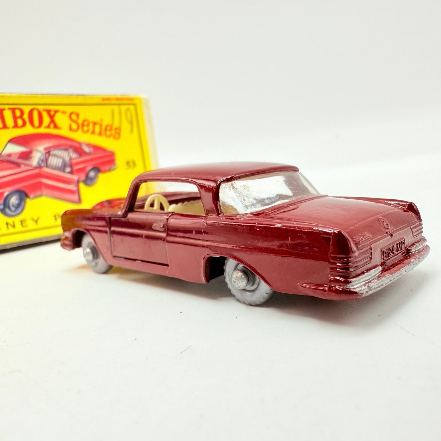 Matchbox Lesney 53b Mercedes - Benz Coupe with SPW - Magic Matchbox
