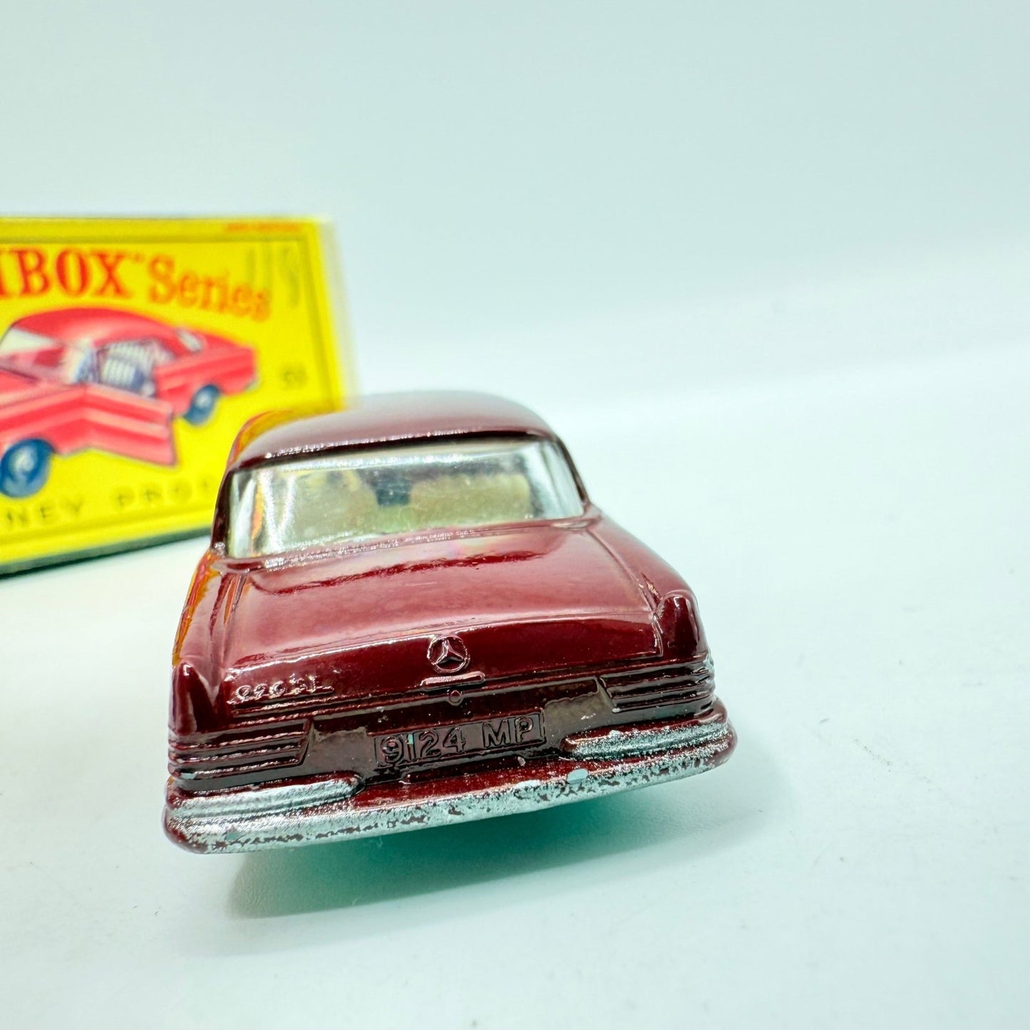 Matchbox Lesney 53b Mercedes - Benz Coupe with SPW - Magic Matchbox