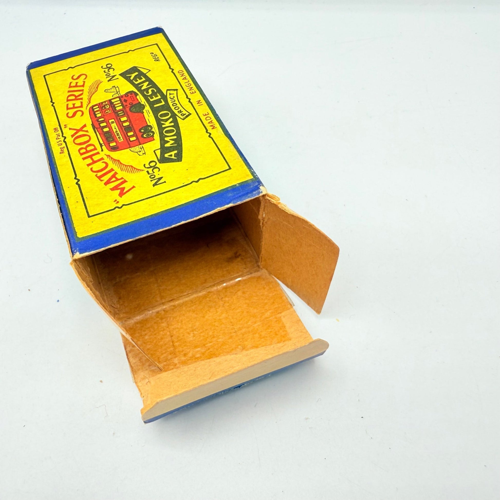 Matchbox Lesney 56a London Trolleybus "Drink Peardrax" BPW - Magic Matchbox