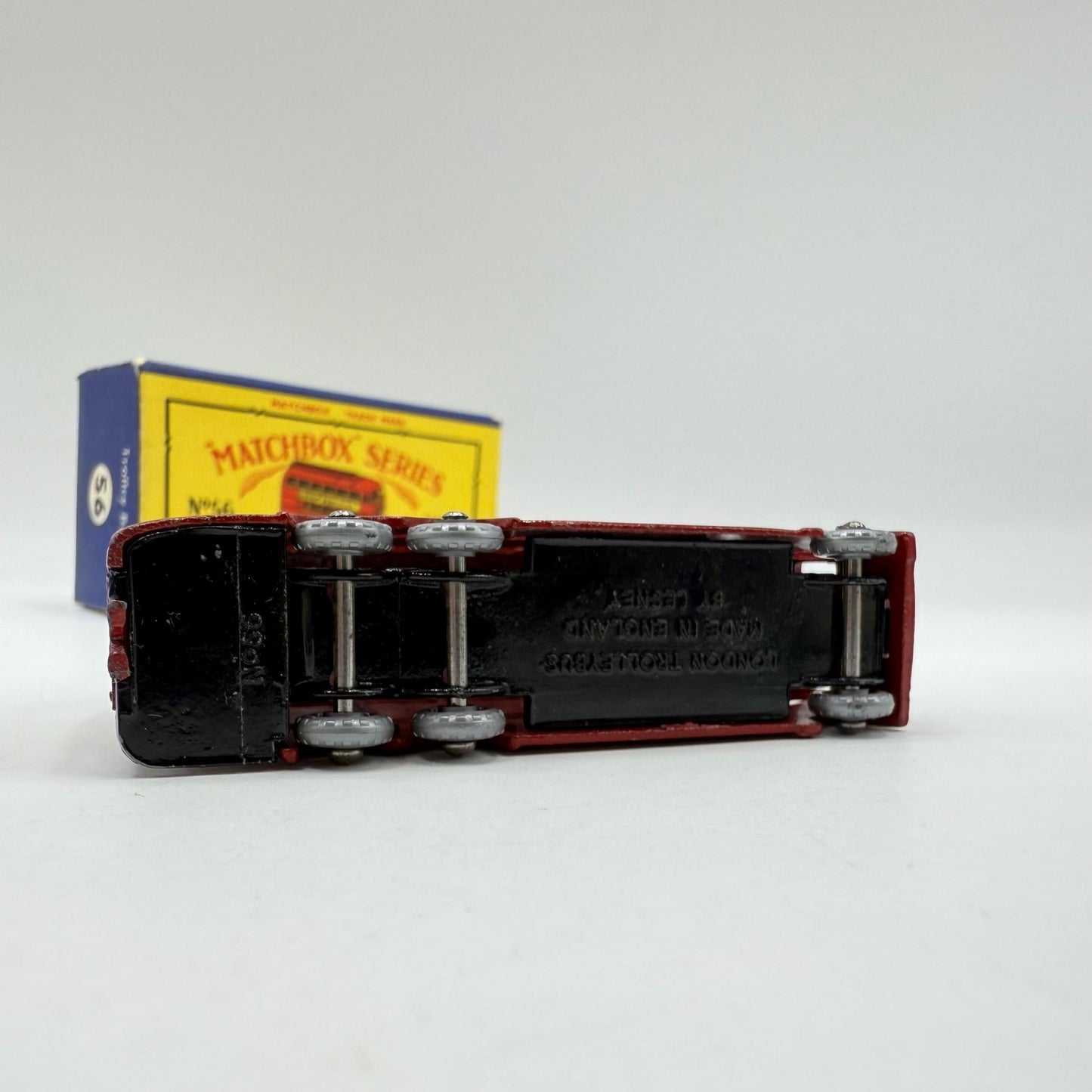 Matchbox Lesney 56a London Trolleybus "Drink Peardrax" - SILVER WHEELS - Magic Matchbox