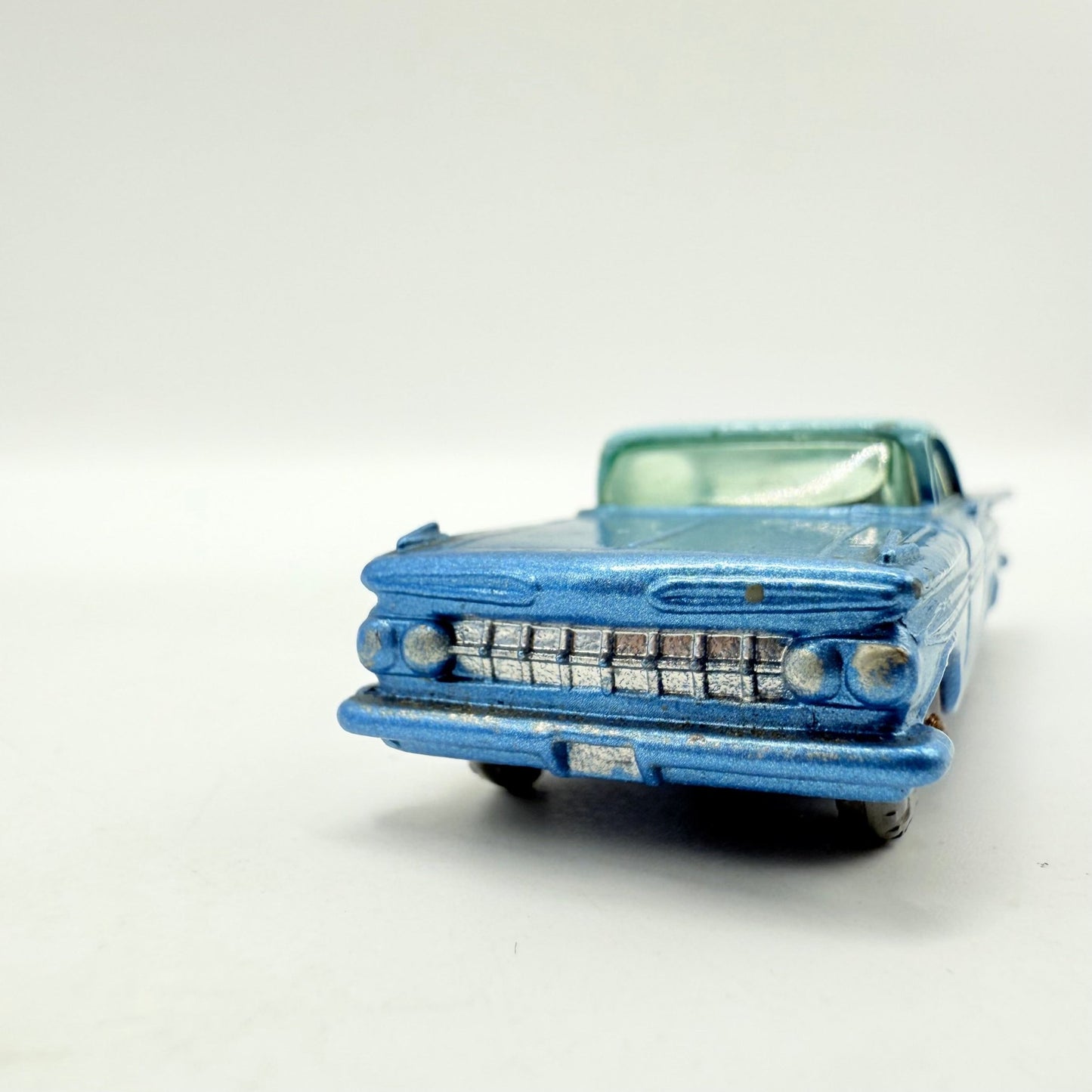 Matchbox Lesney 57b Chevrolet Impala SPW - Blue Base - Magic Matchbox