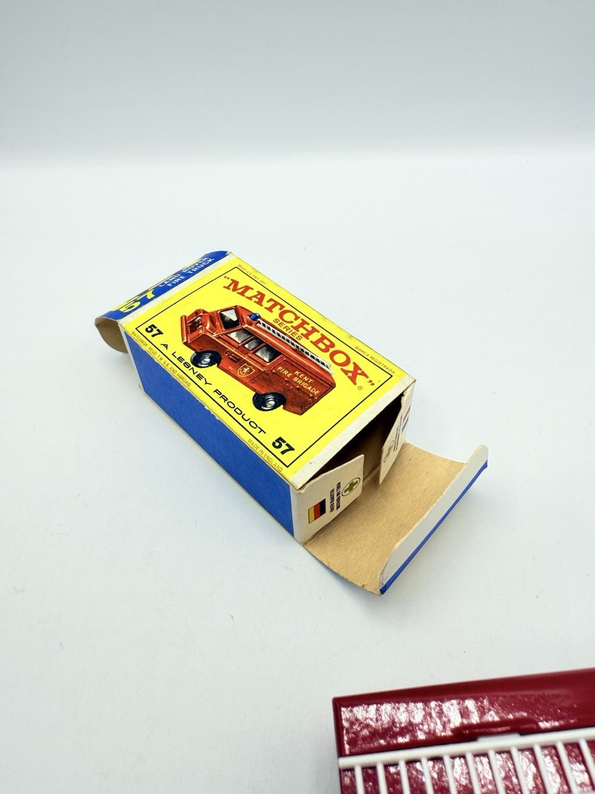 Matchbox Lesney 57c Land Rover Fire Truck - Magic Matchbox