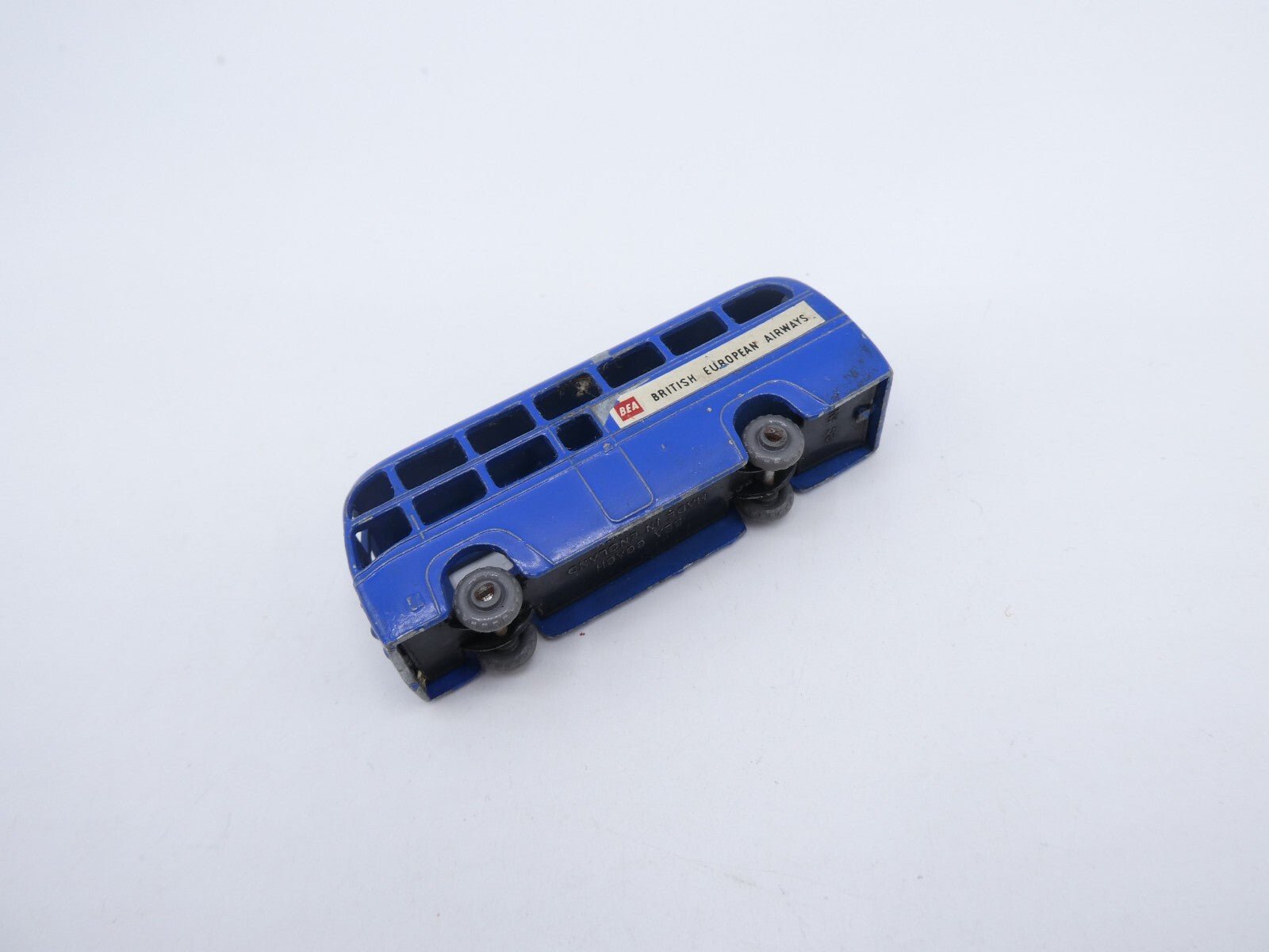 Matchbox Lesney 58a AEC BEA Coach GPW - Magic Matchbox