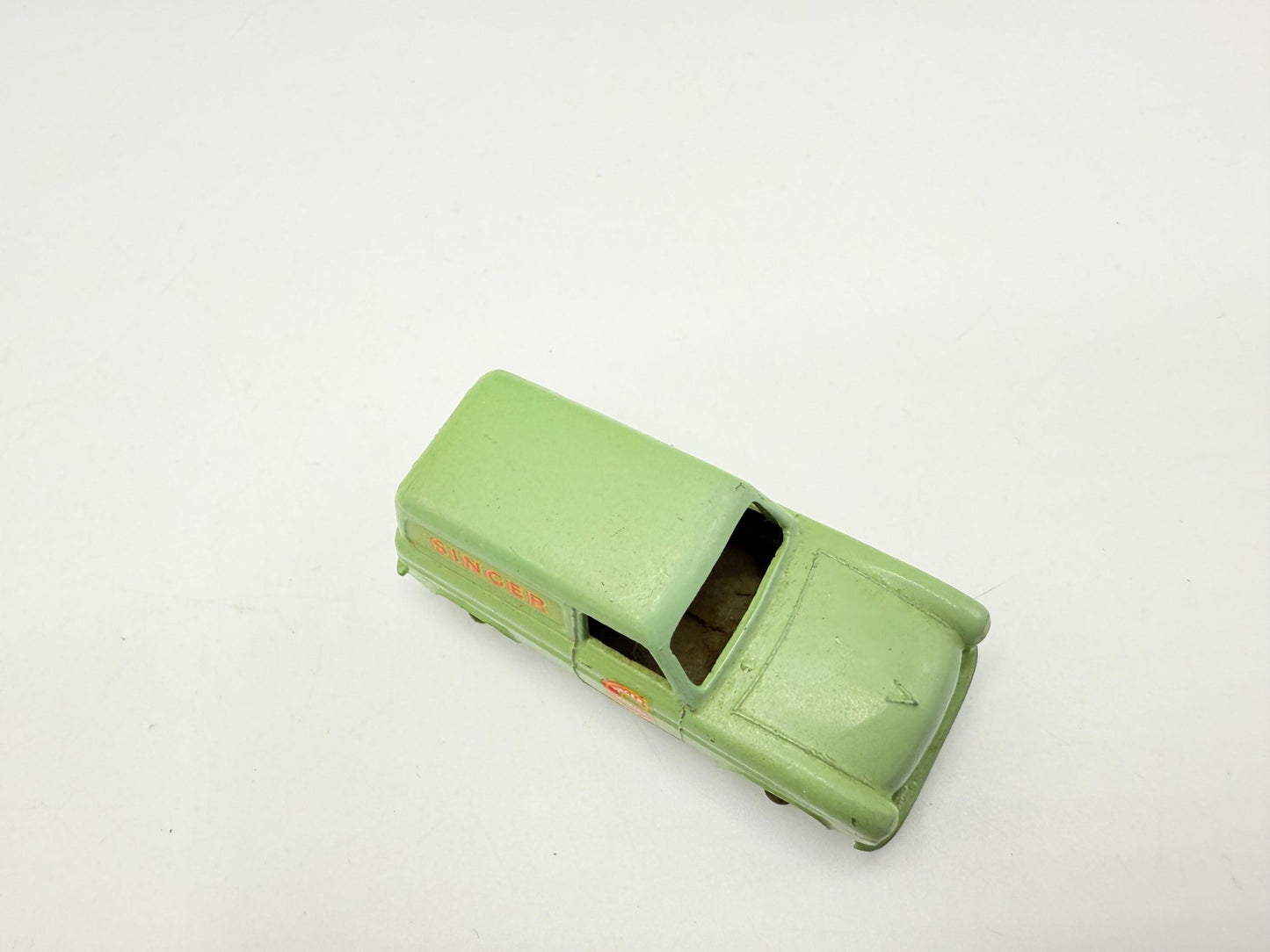 Matchbox Lesney 59a Ford Thames Singer Van GPW No decal guides - Magic Matchbox