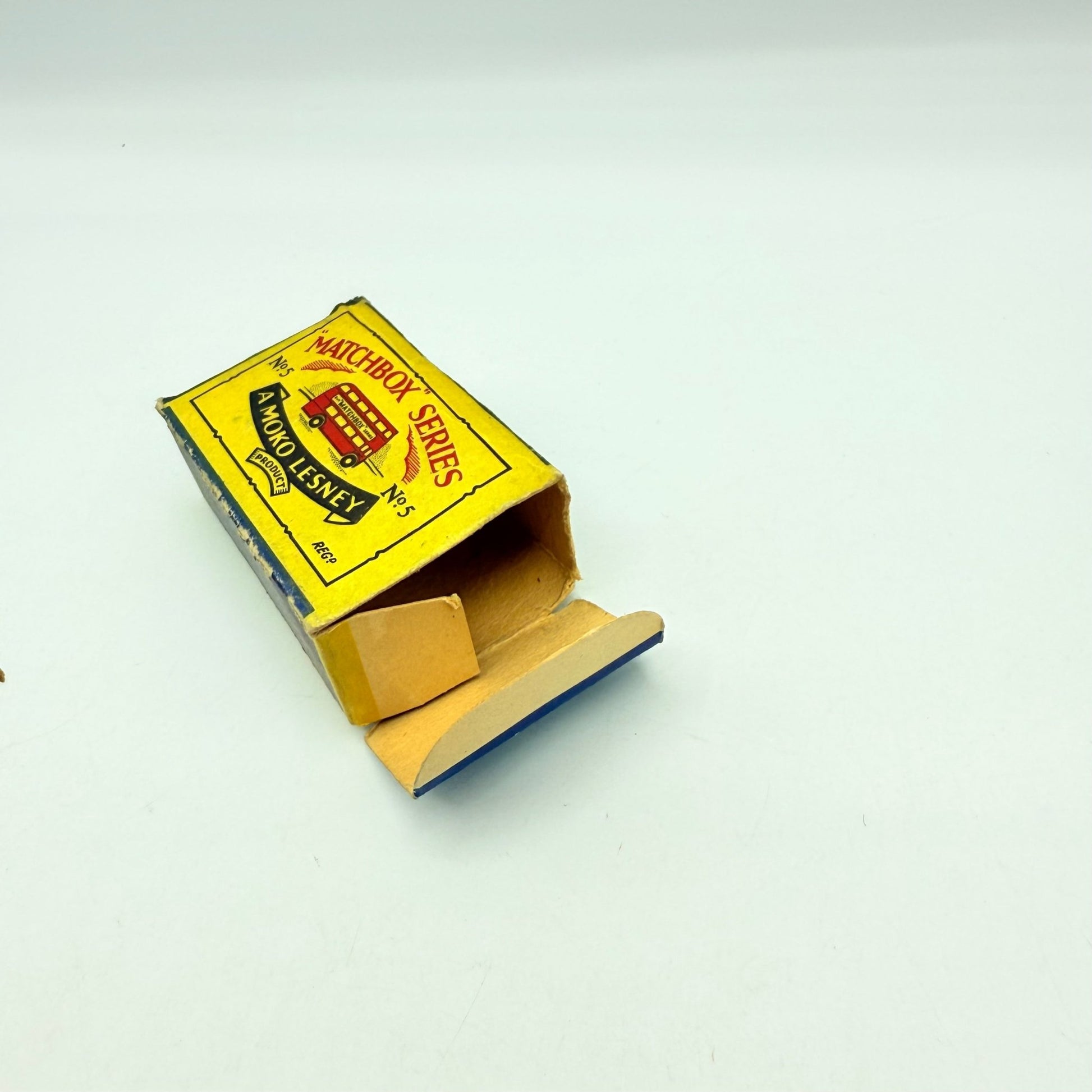 Matchbox Lesney 5b London Bus GPW - Magic Matchbox