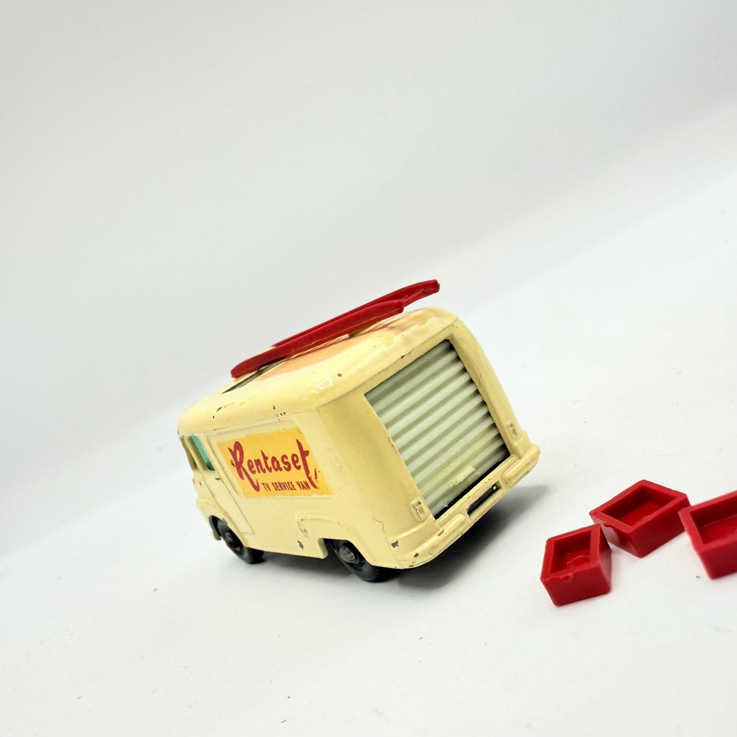 Matchbox Lesney 62b Commer TV Tentaset Van - Magic Matchbox