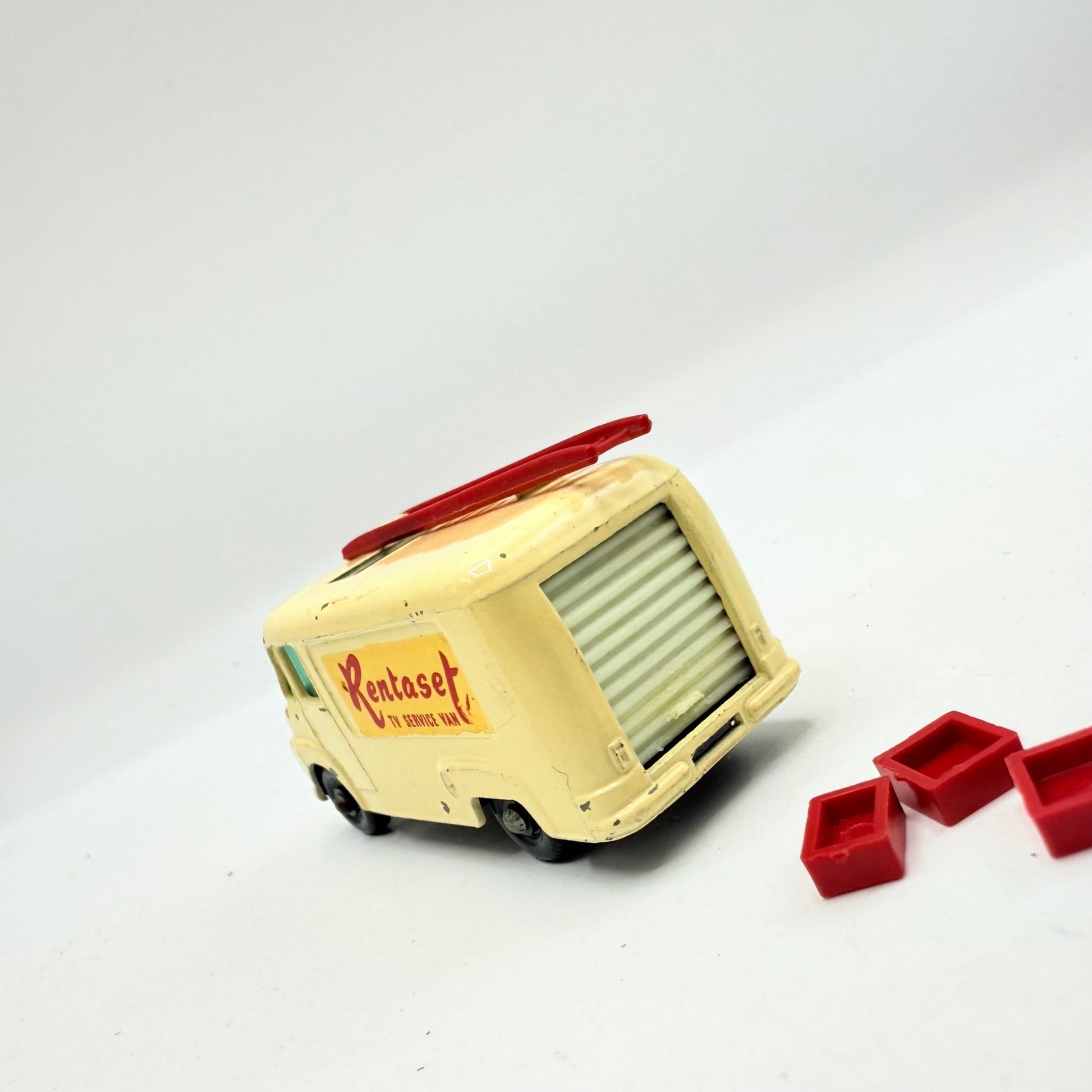 Matchbox Lesney 62b Commer TV Tentaset Van - Magic Matchbox