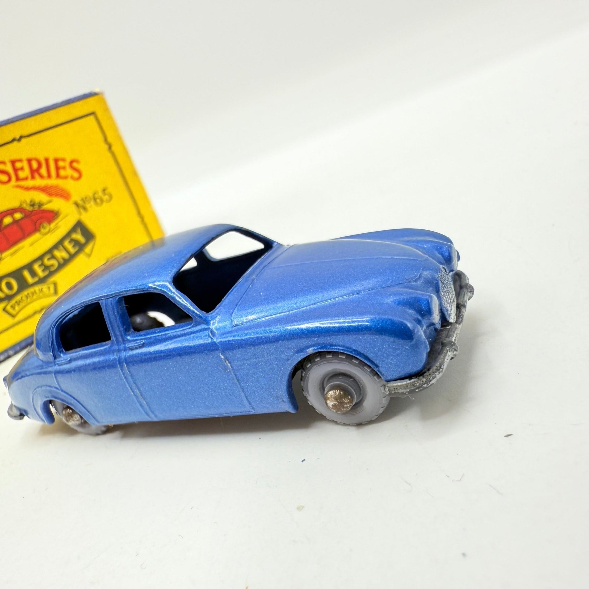 Matchbox Lesney 65a Jaguar 3.4 METALLIC BLUE - Magic Matchbox