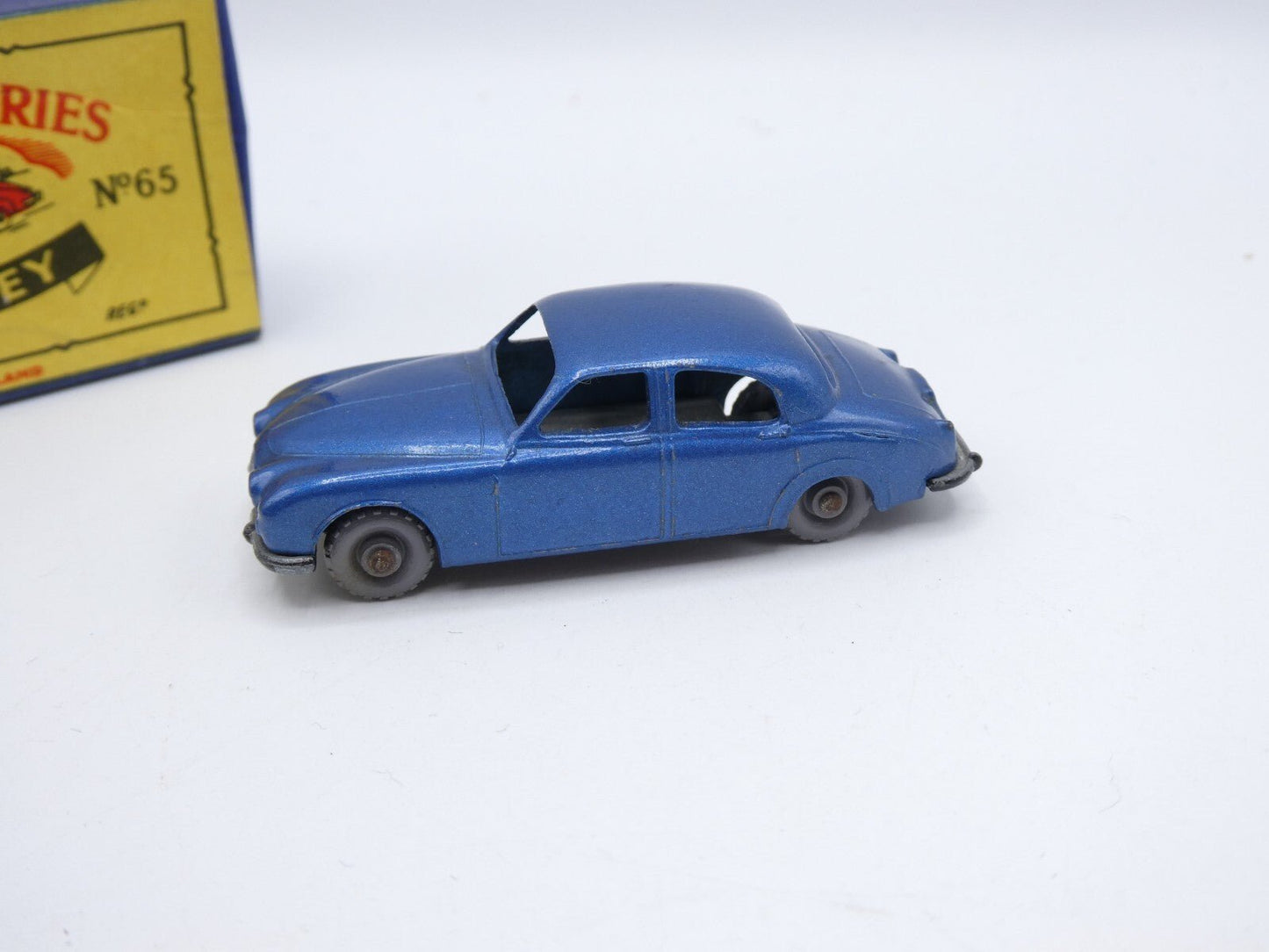 Matchbox Lesney 65a Jaguar 3.4 METALLIC BLUE - Magic Matchbox