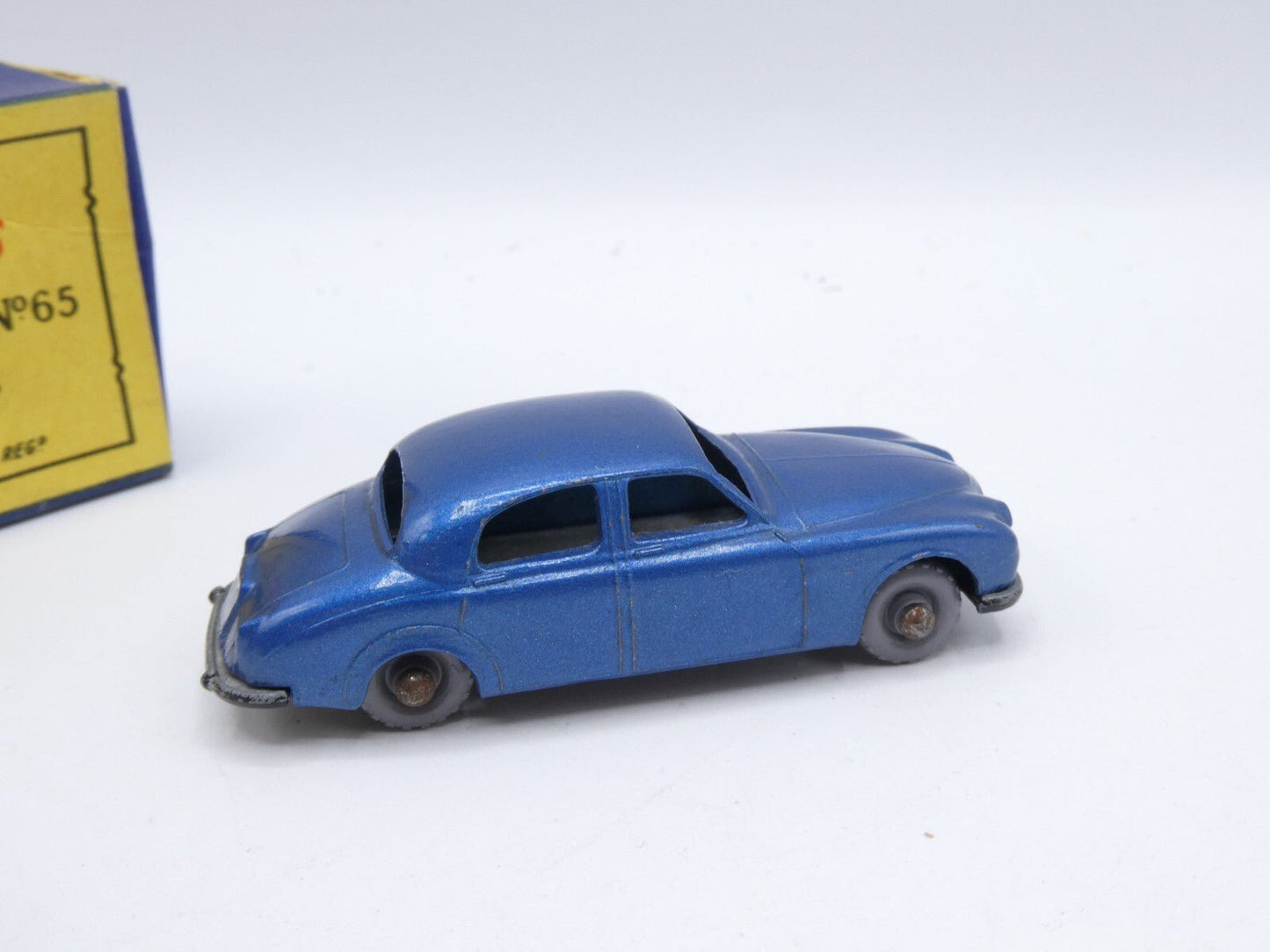 Matchbox Lesney 65a Jaguar 3.4 METALLIC BLUE - Magic Matchbox