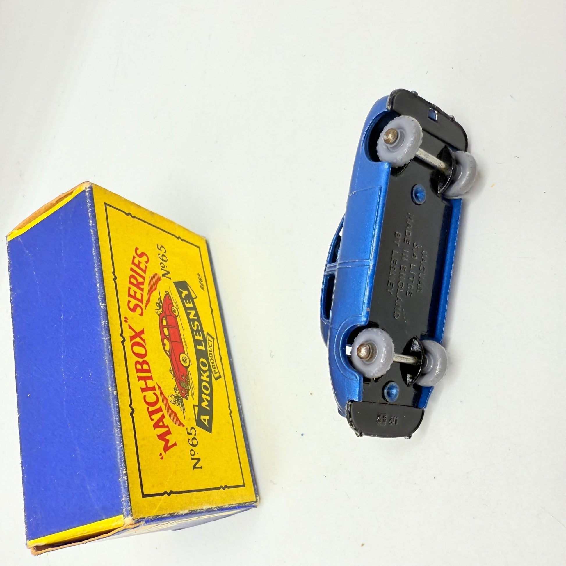 Matchbox Lesney 65a Jaguar 3.4 METALLIC BLUE - Magic Matchbox