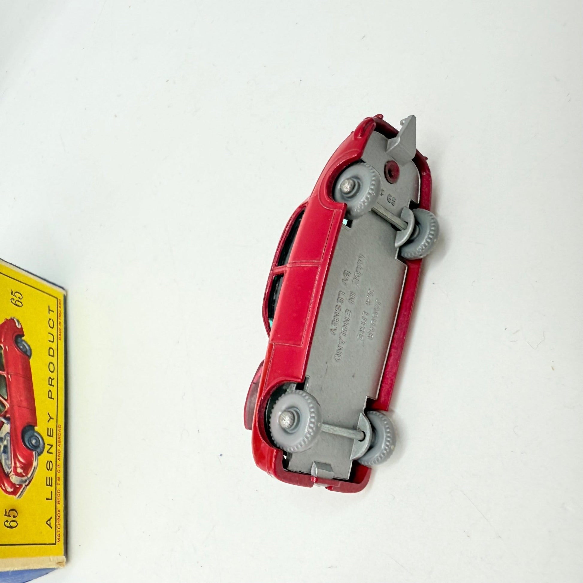 Matchbox Lesney 65b Jaguar 3.8 Litre Saloon GPW - Magic Matchbox