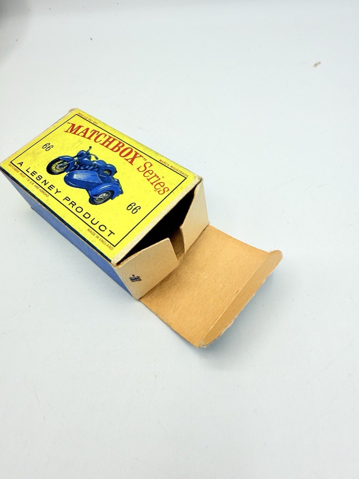 Matchbox Lesney 66b Harley Davidson motorcycle and side car - Magic Matchbox