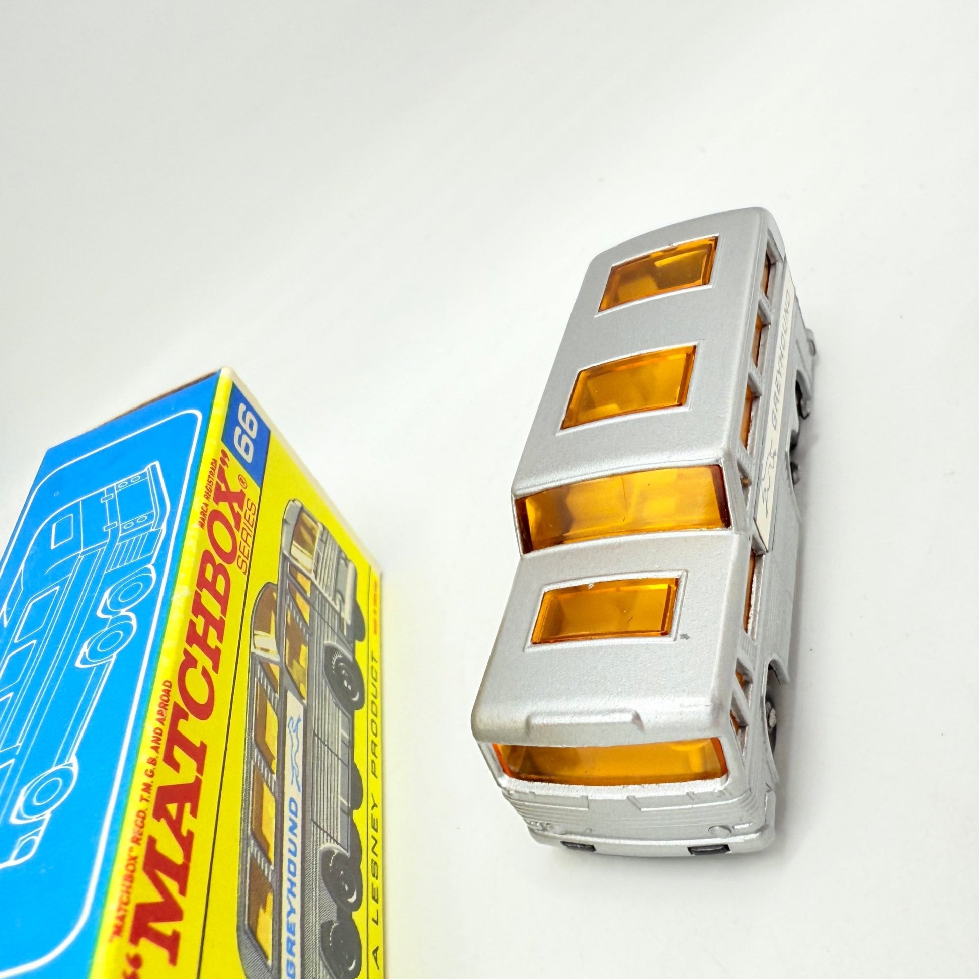Matchbox Lesney 66c Greyhound Coach - Magic Matchbox