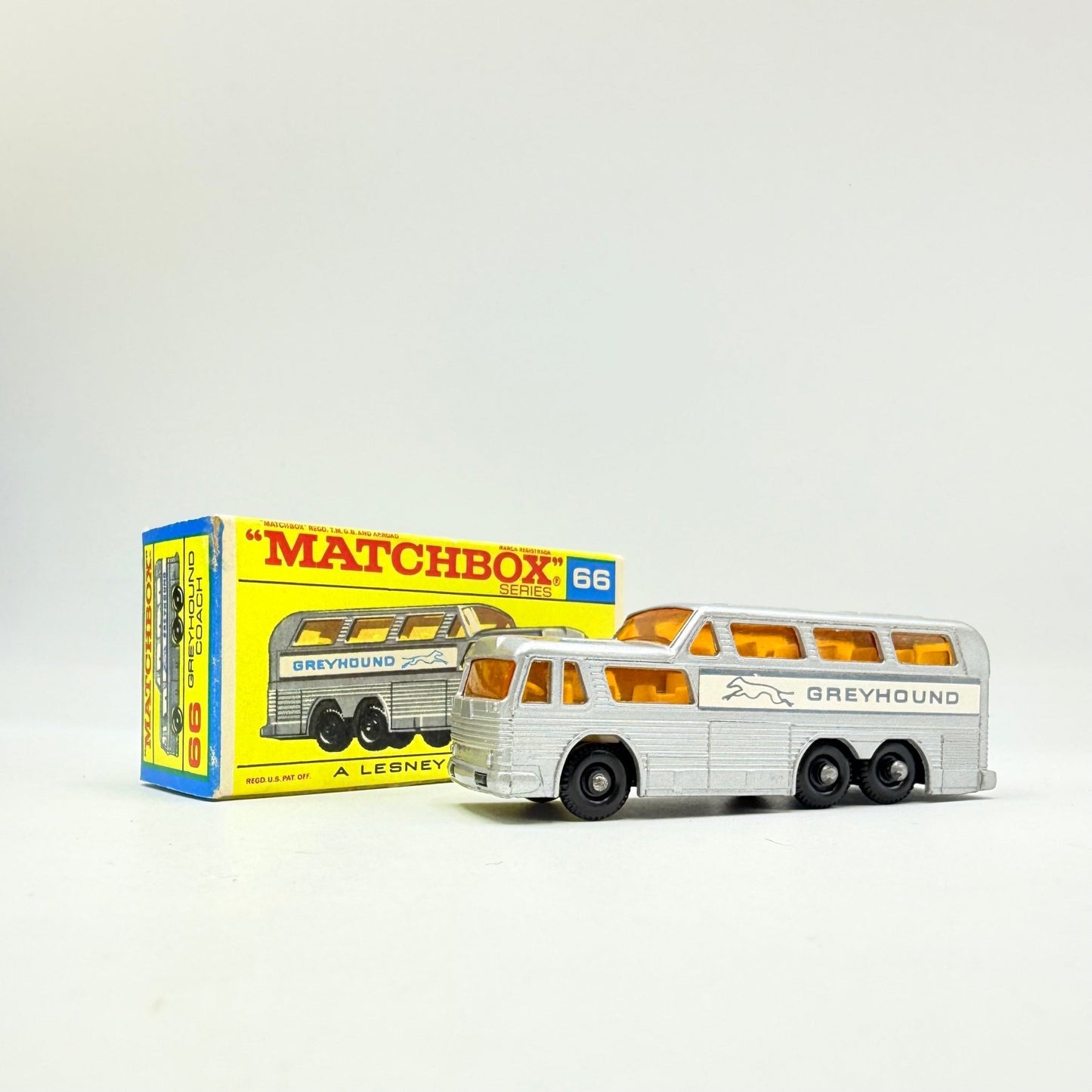 Matchbox Lesney 66c Greyhound Coach - Magic Matchbox
