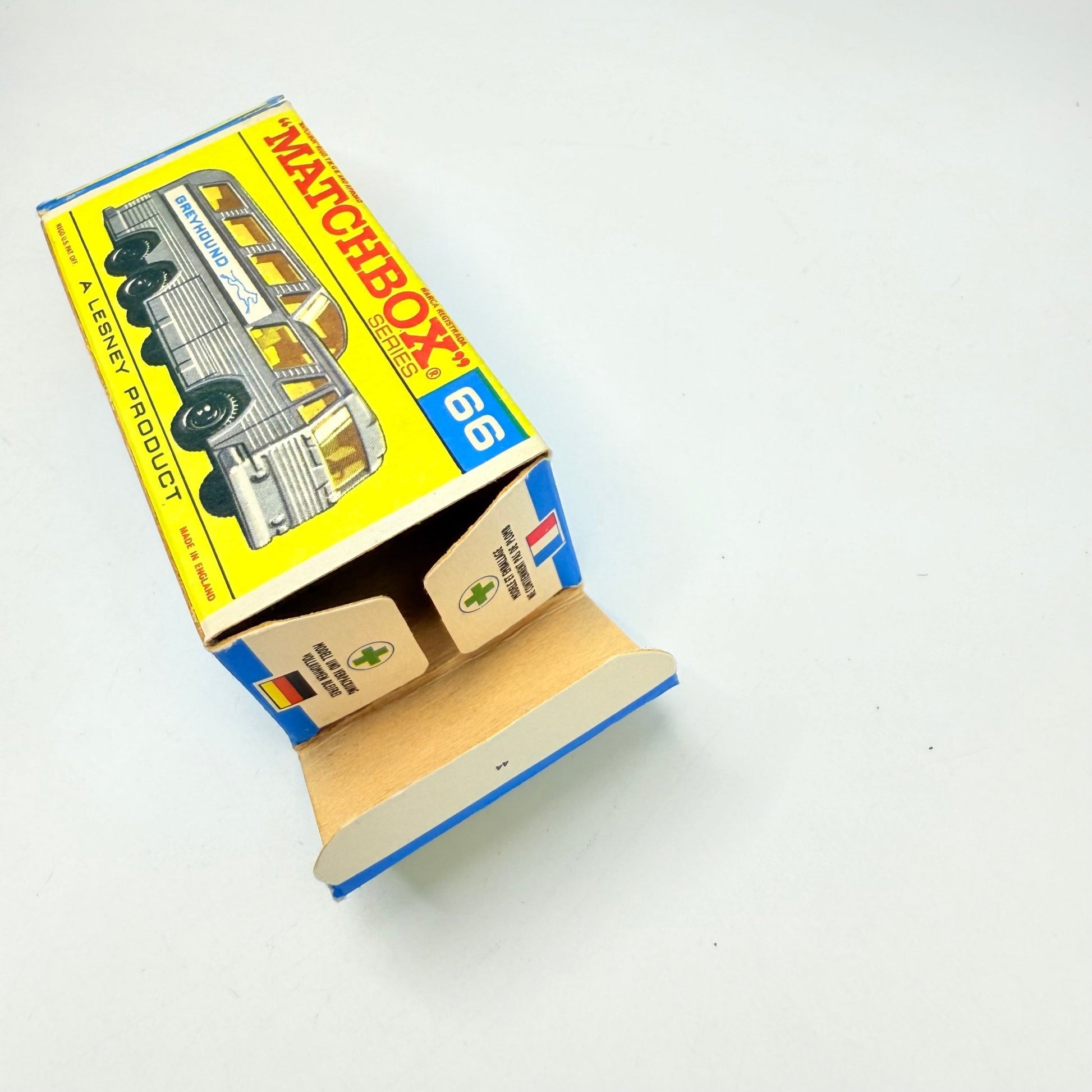 Matchbox Lesney 66c Greyhound Coach - Magic Matchbox