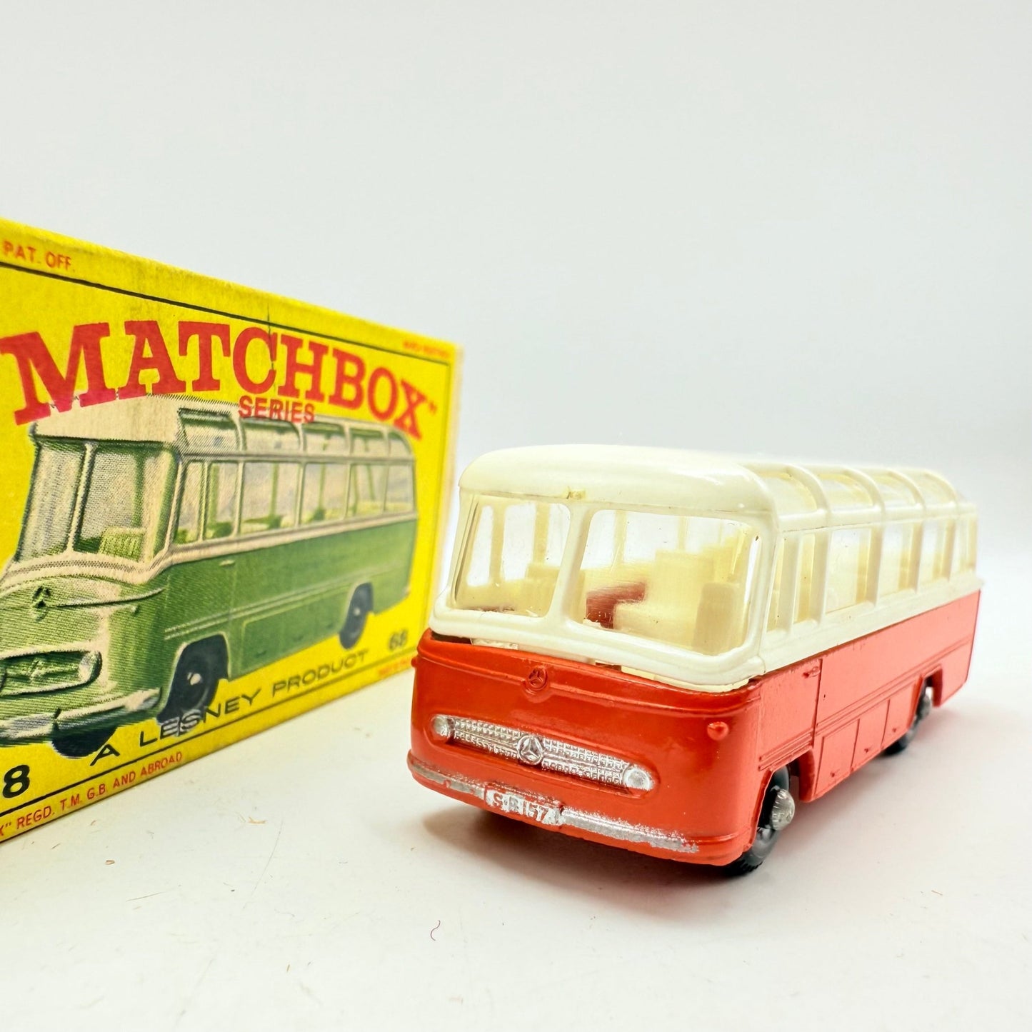Matchbox Lesney 68b Mercedes Coach - Magic Matchbox