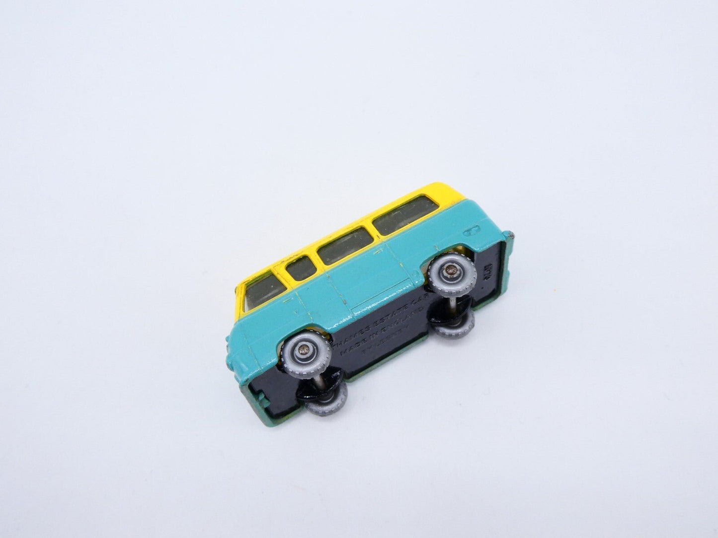 Matchbox Lesney 70a Ford Thames Estate GPW - Magic Matchbox