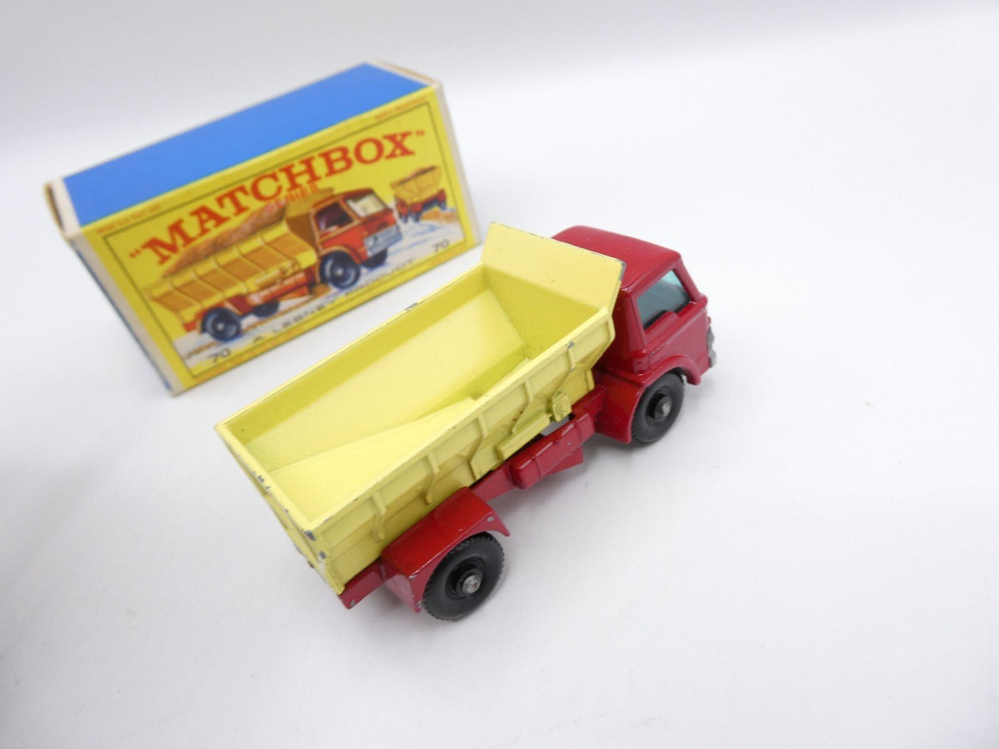 Matchbox Lesney 70b Grit Spreading Truck & Original Box - Magic Matchbox