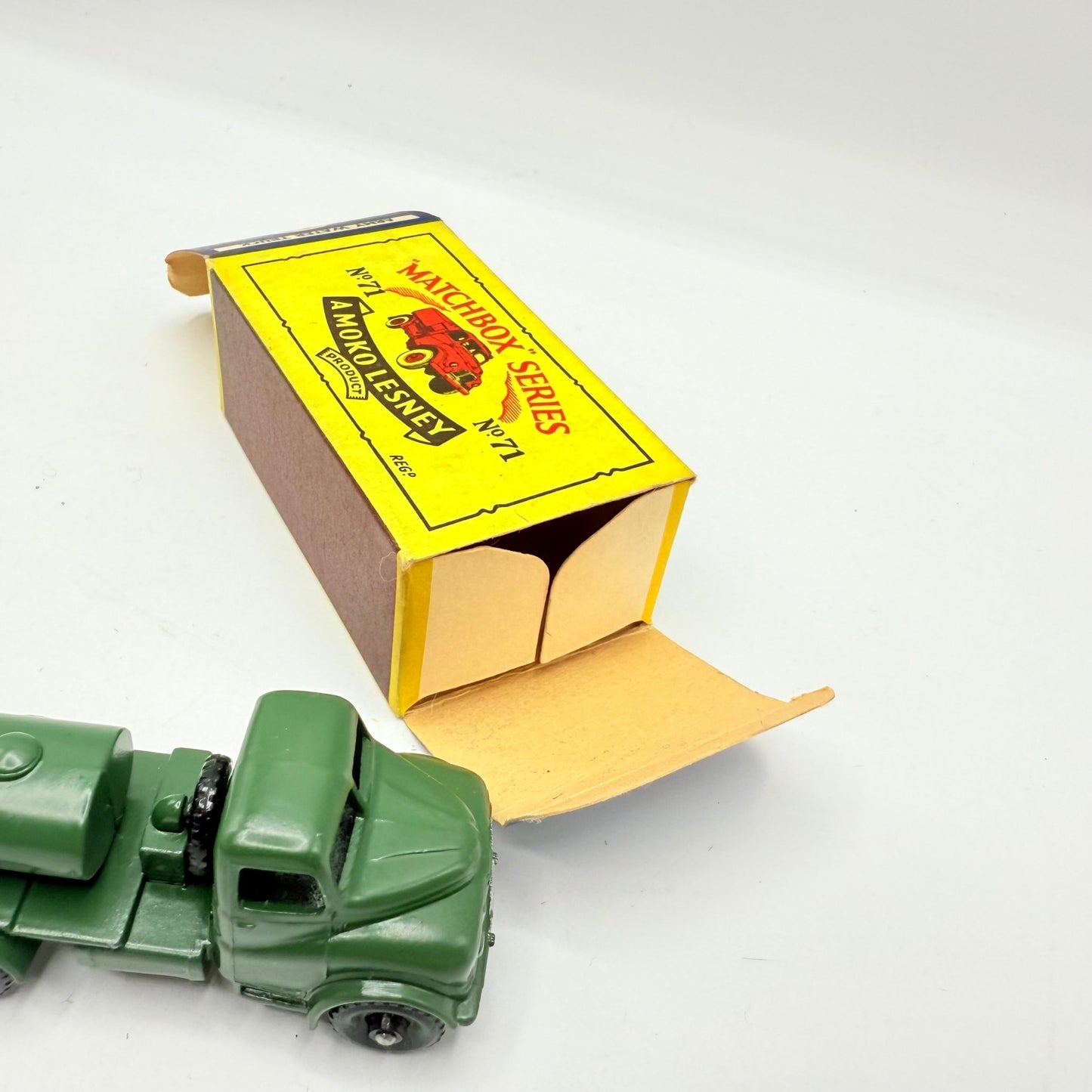 Matchbox Lesney 71a Austin 200 Gallon Water Tanker - Magic Matchbox