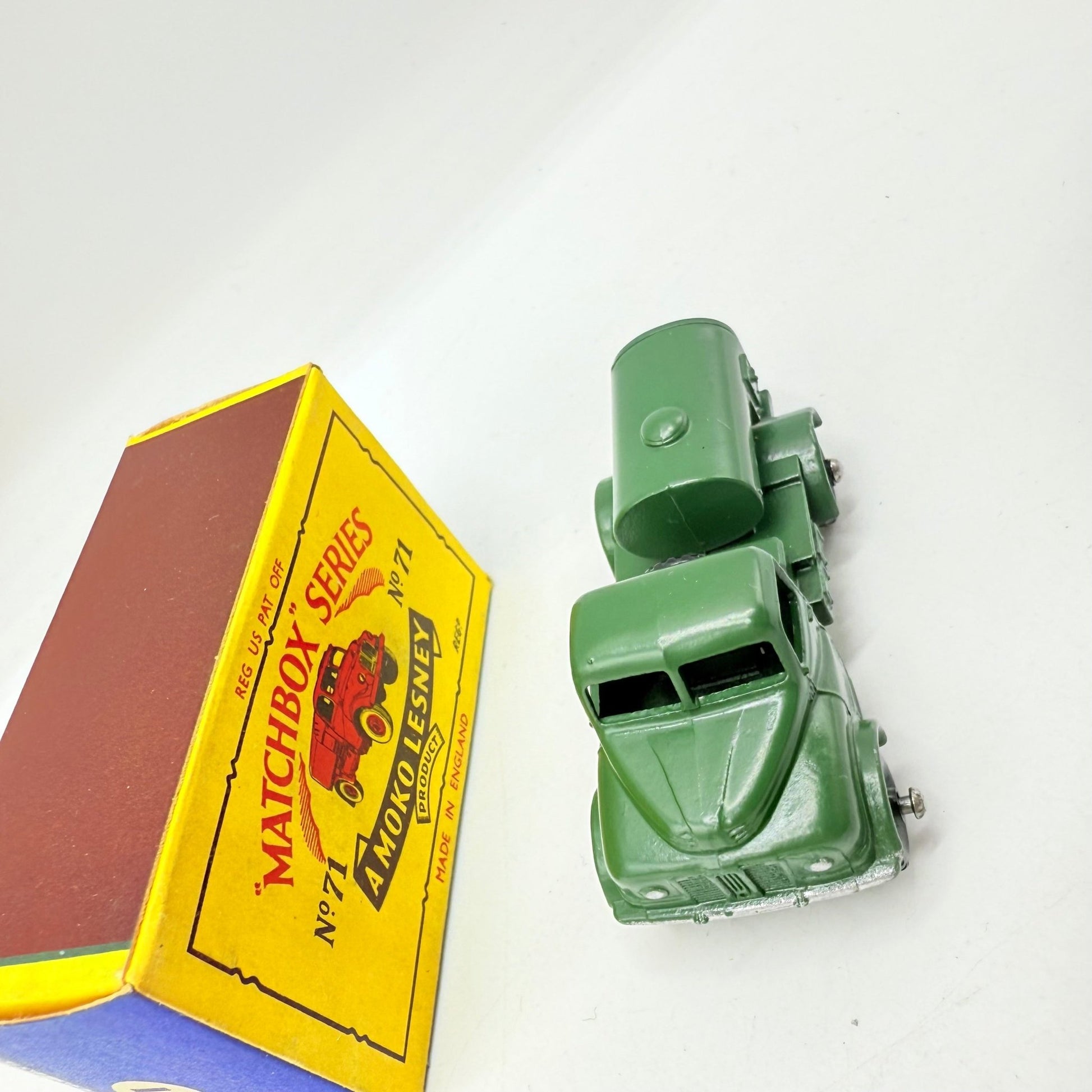 Matchbox Lesney 71a Austin 200 Gallon Water Tanker - Magic Matchbox